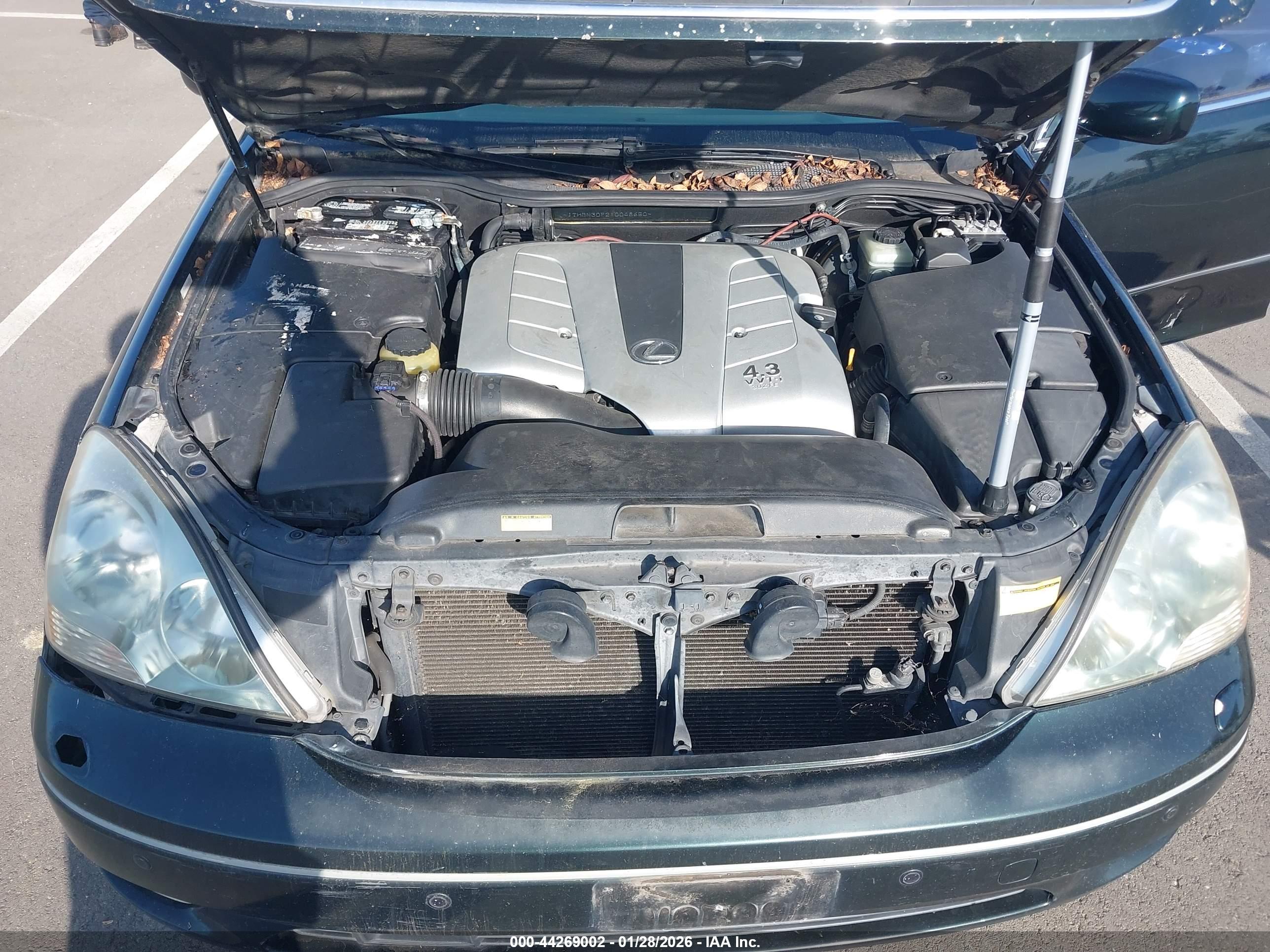 LEXUS LS image 10