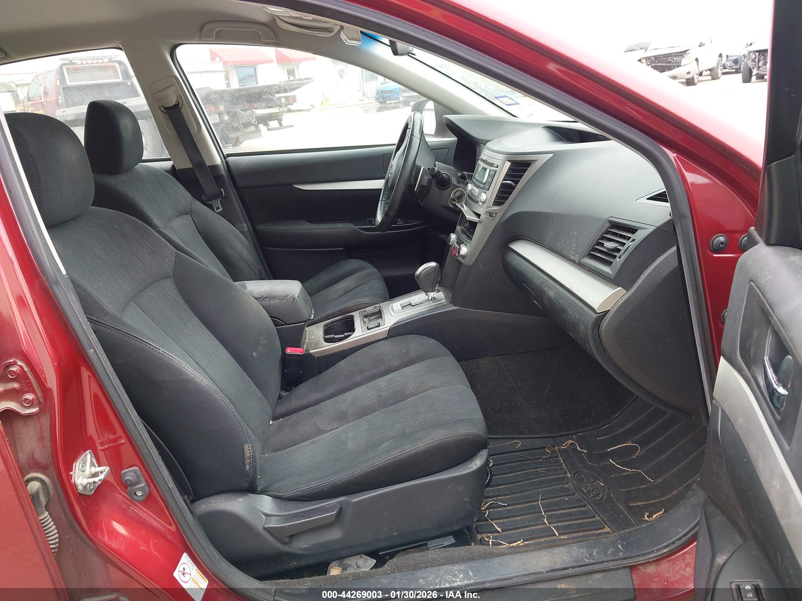 SUBARU LEGACY image 5