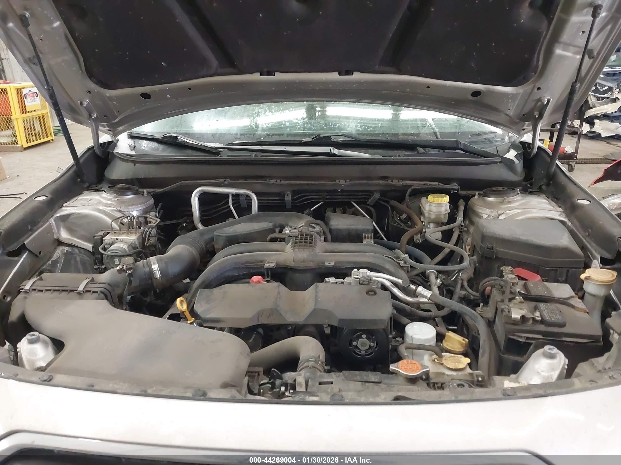 SUBARU OUTBACK image 10