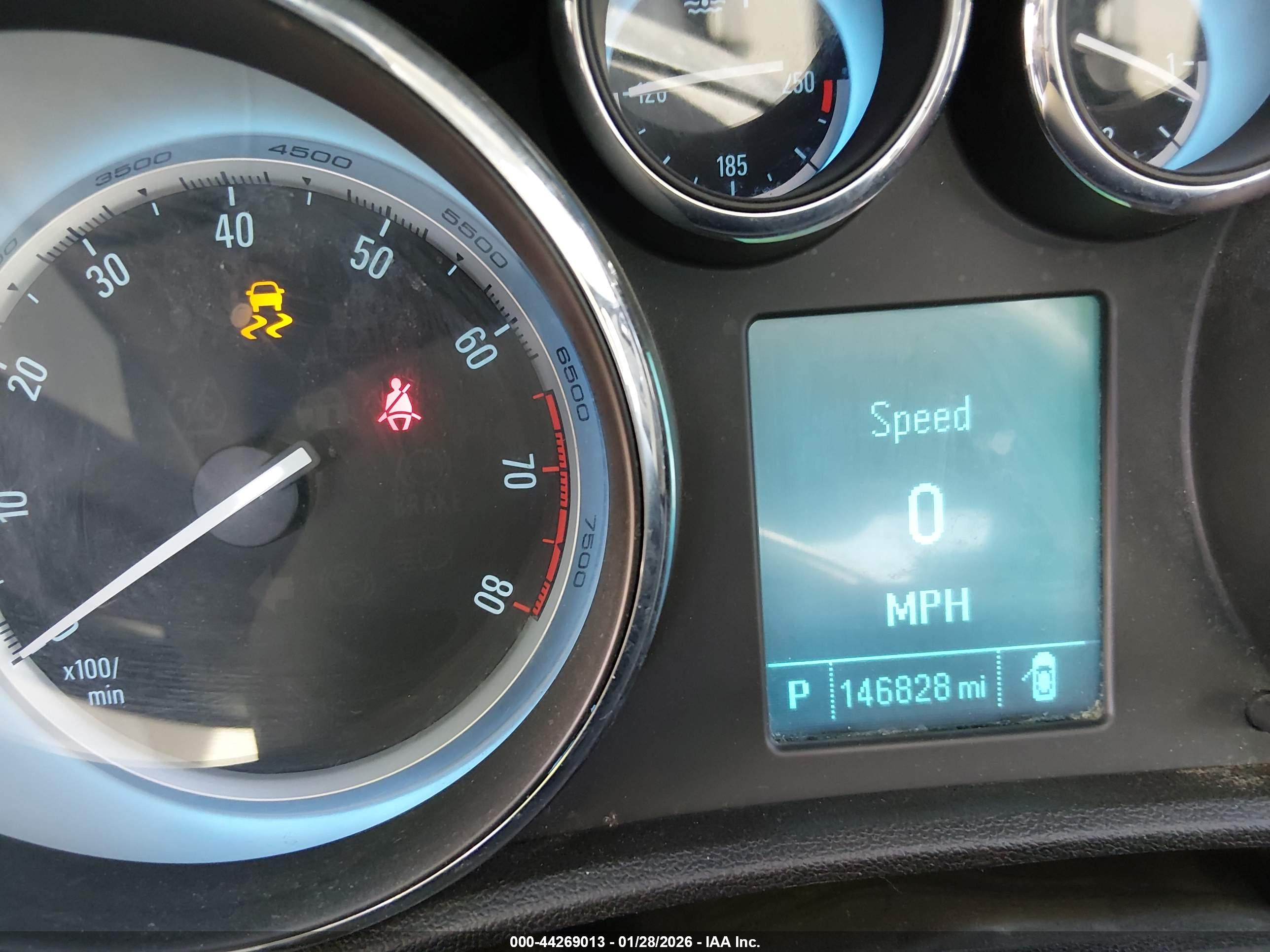 BUICK VERANO image 7