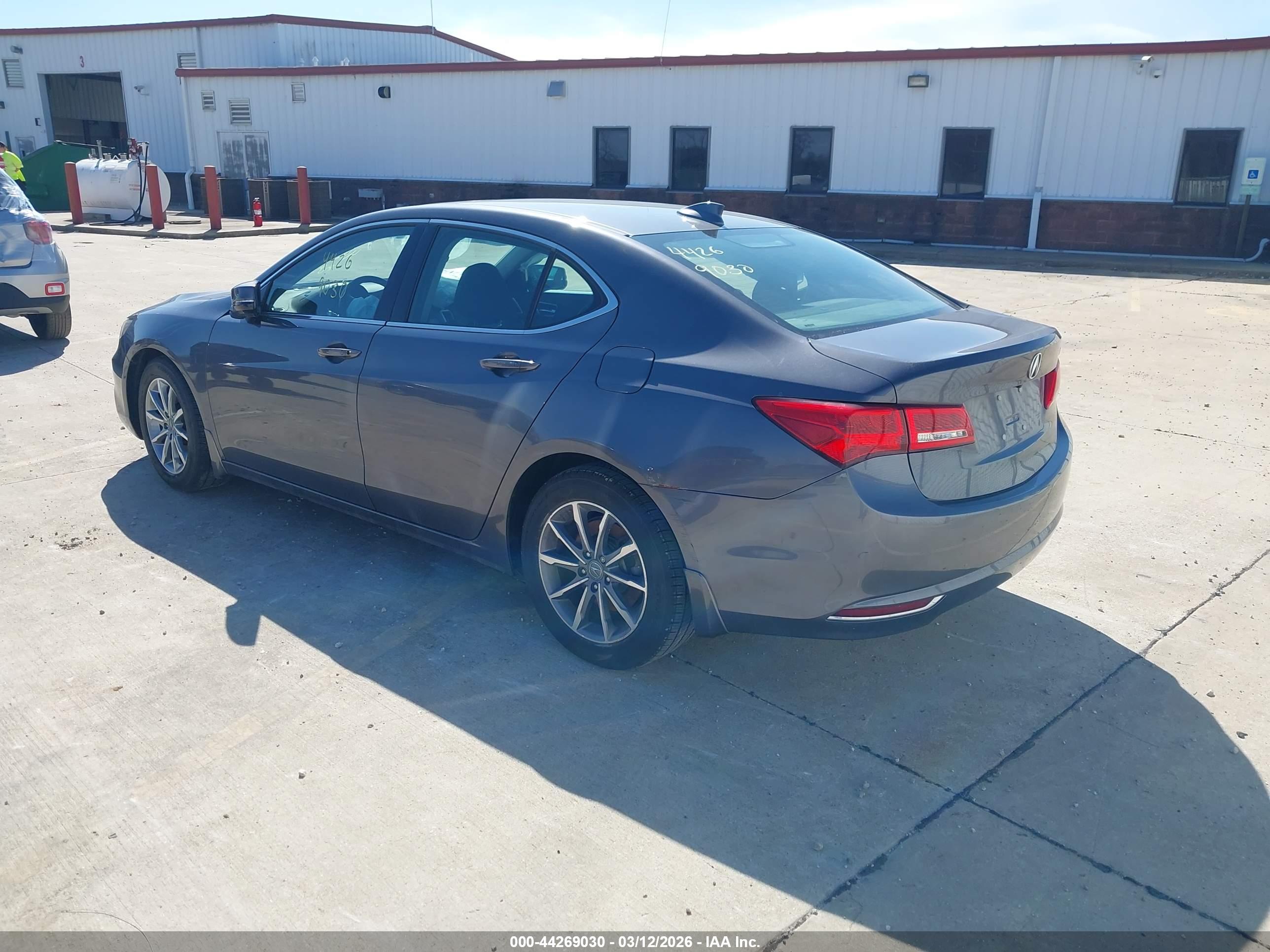 ACURA TLX image 3