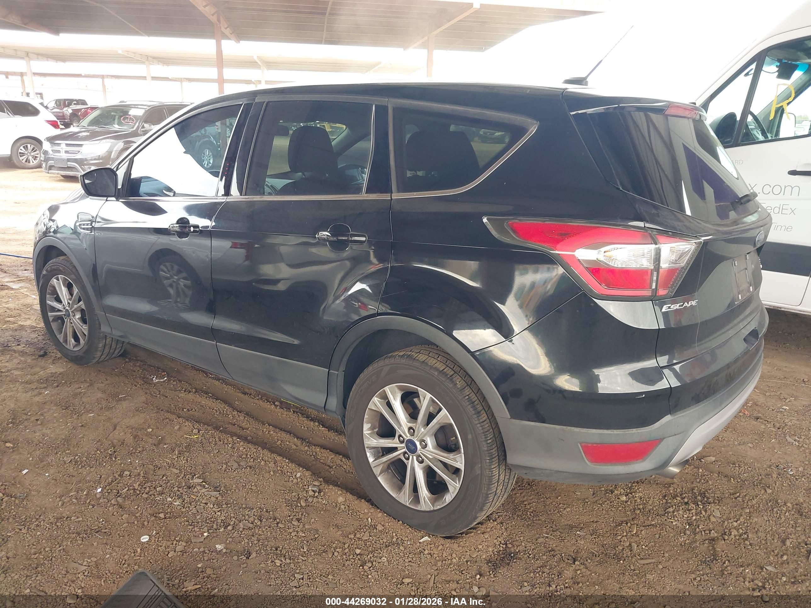 FORD ESCAPE image 3