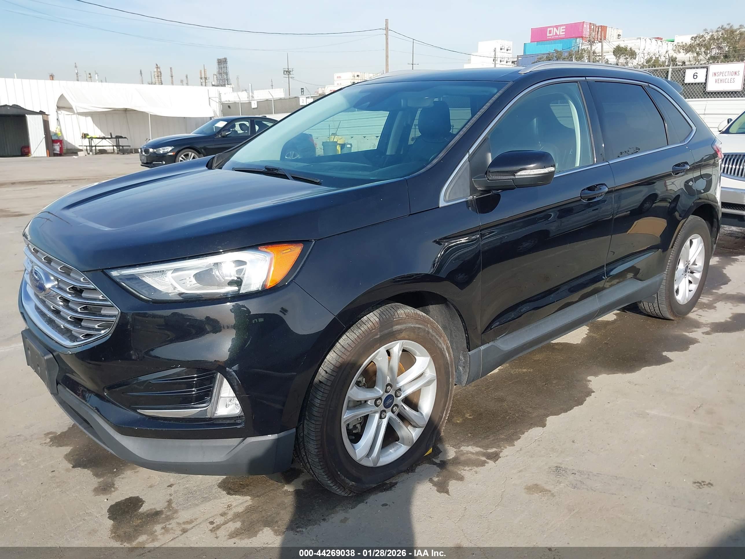 FORD EDGE image 2