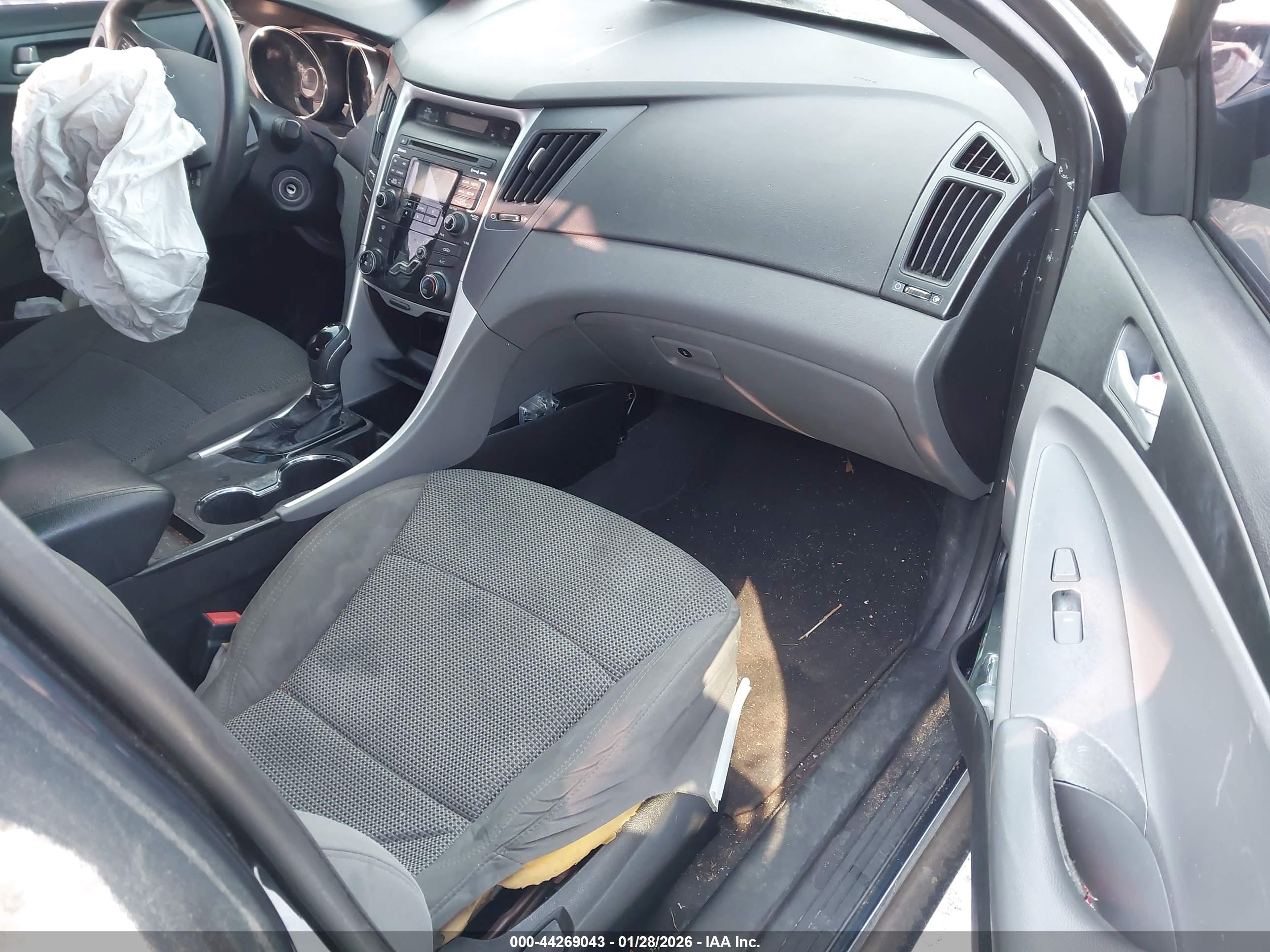 HYUNDAI SONATA image 5