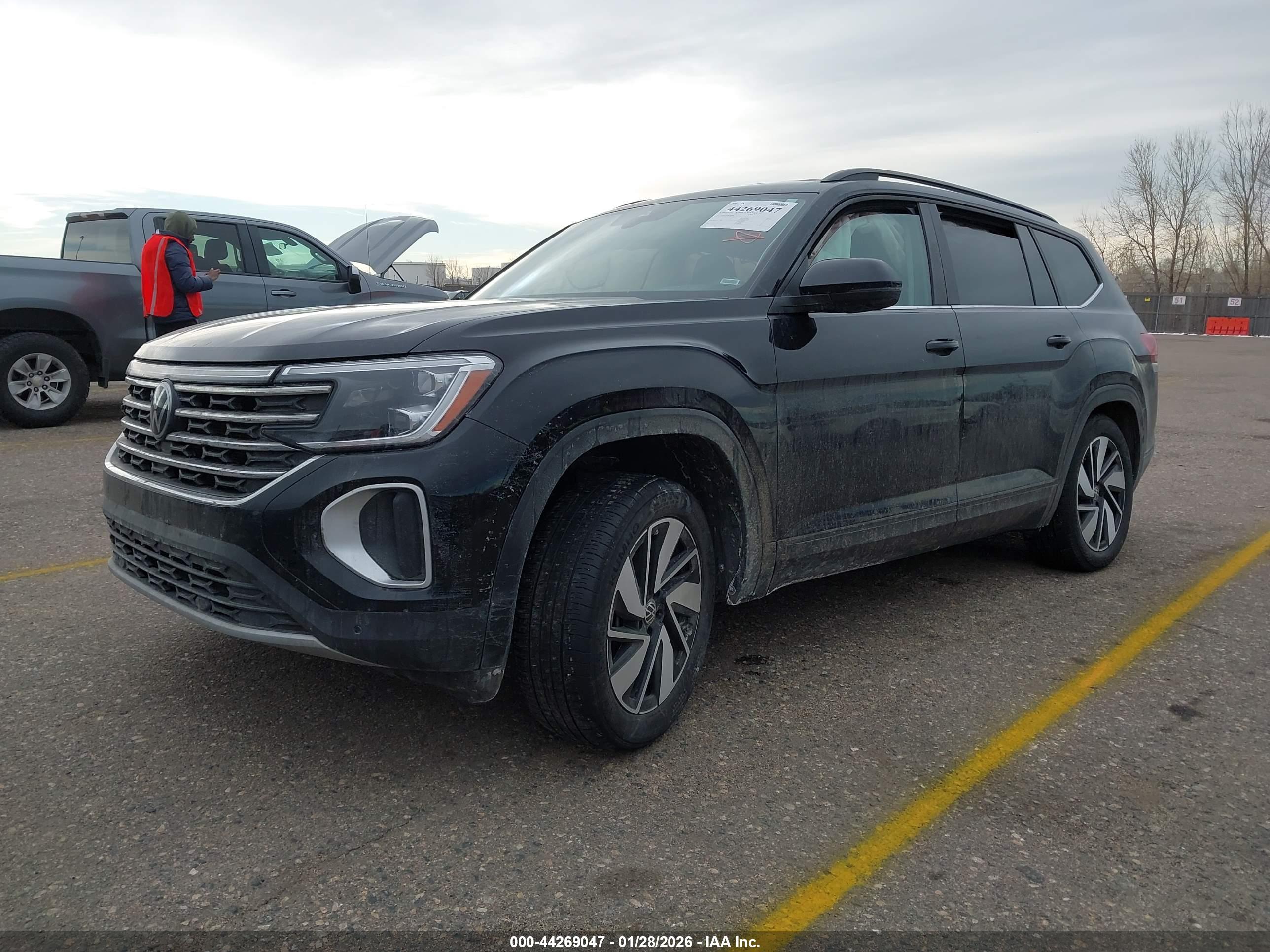 VOLKSWAGEN ATLAS image 2