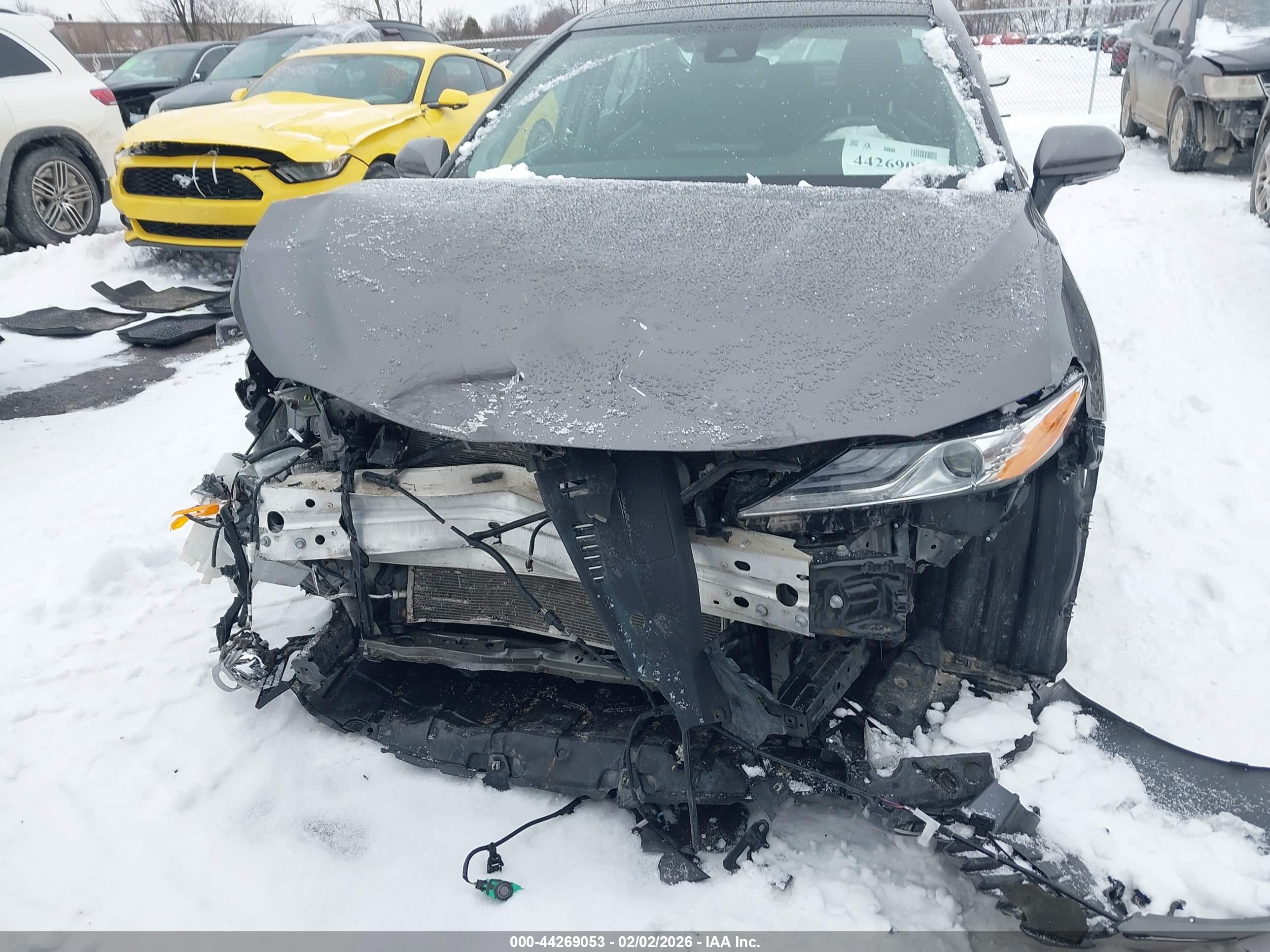 TOYOTA CAMRY image 6