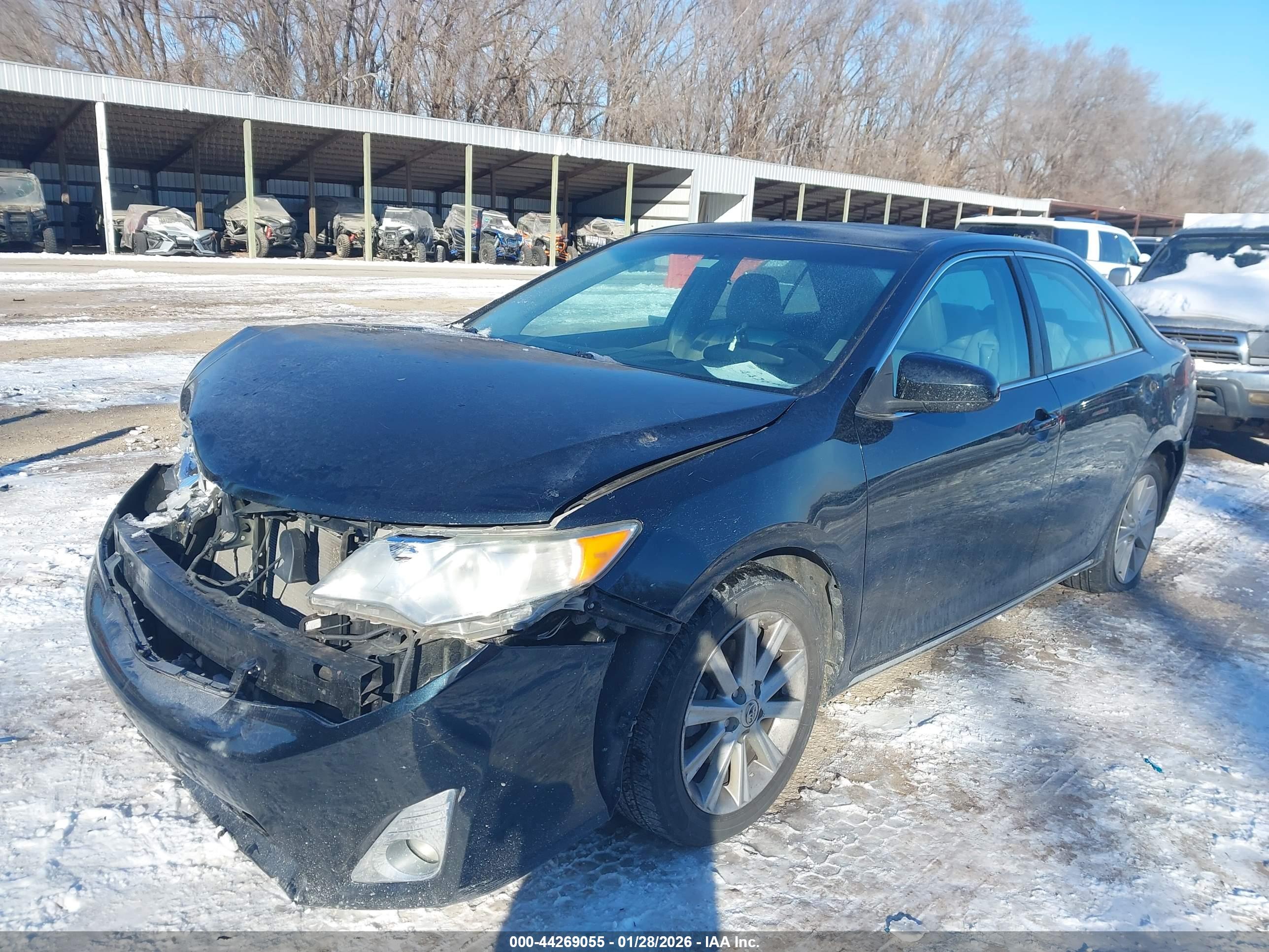 TOYOTA CAMRY image 2