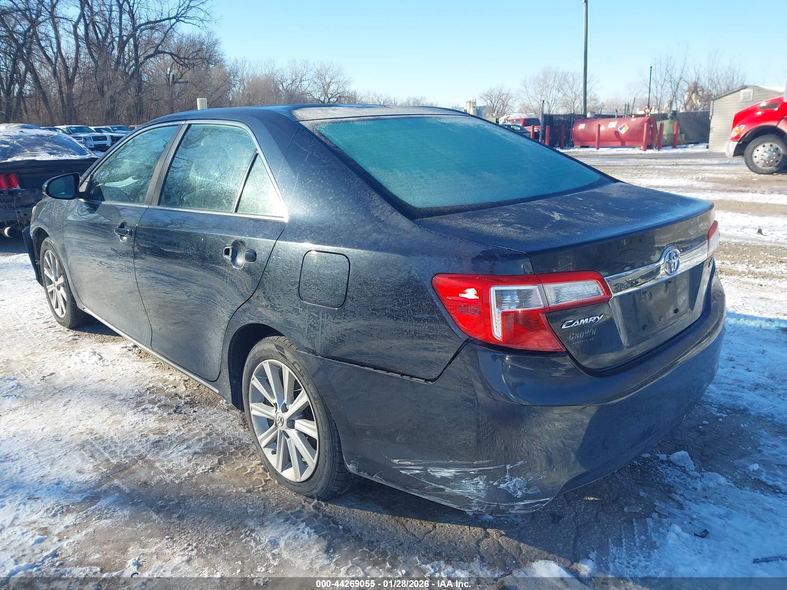 TOYOTA CAMRY image 3