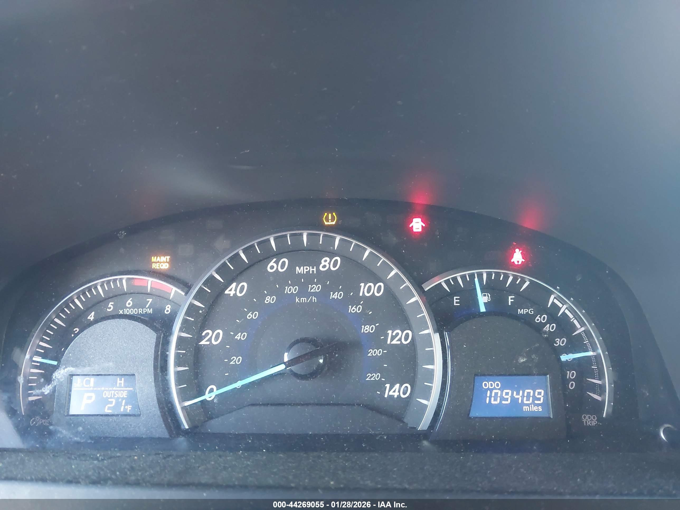 TOYOTA CAMRY image 7