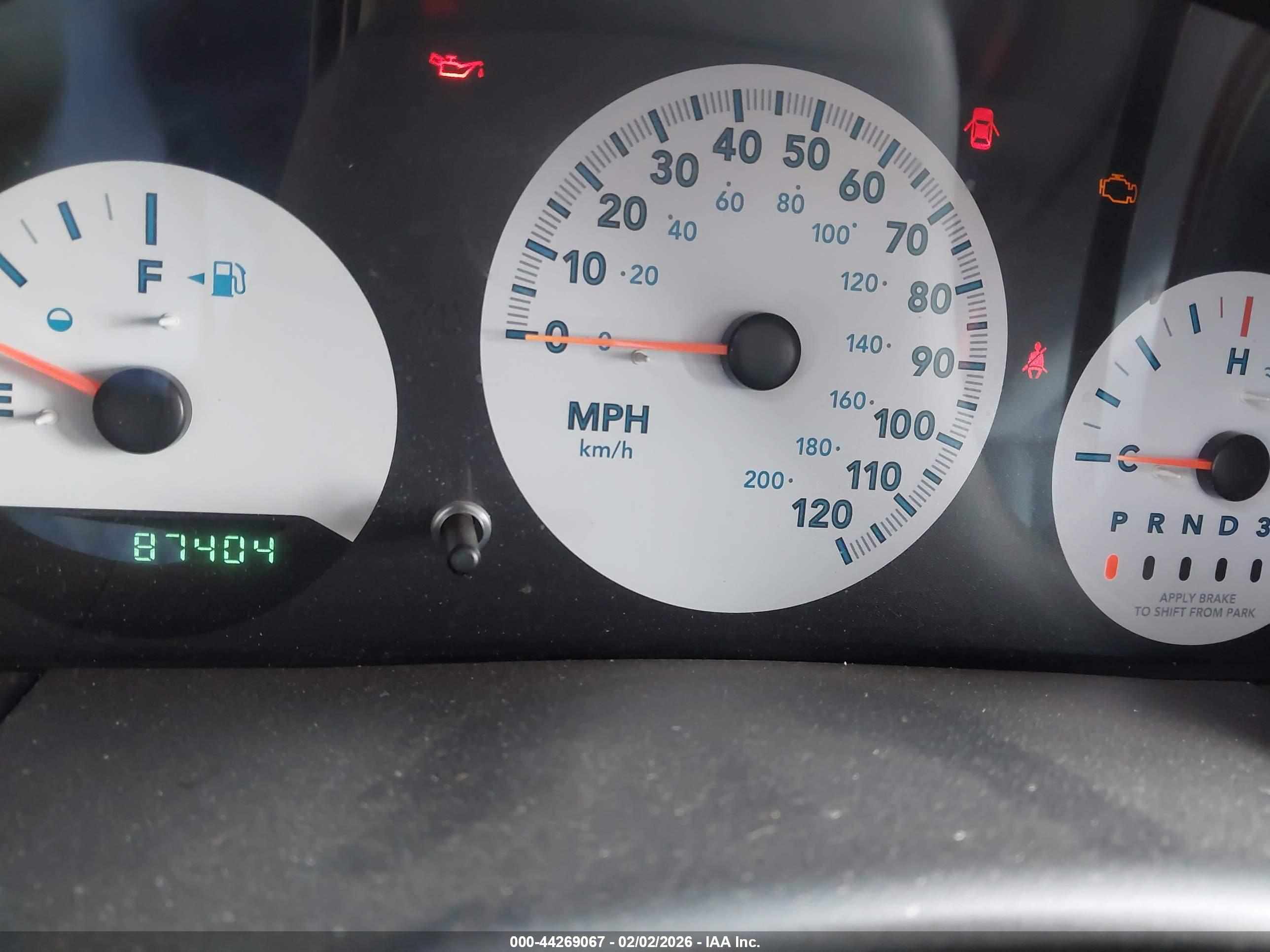 CHRYSLER TOWN image 7