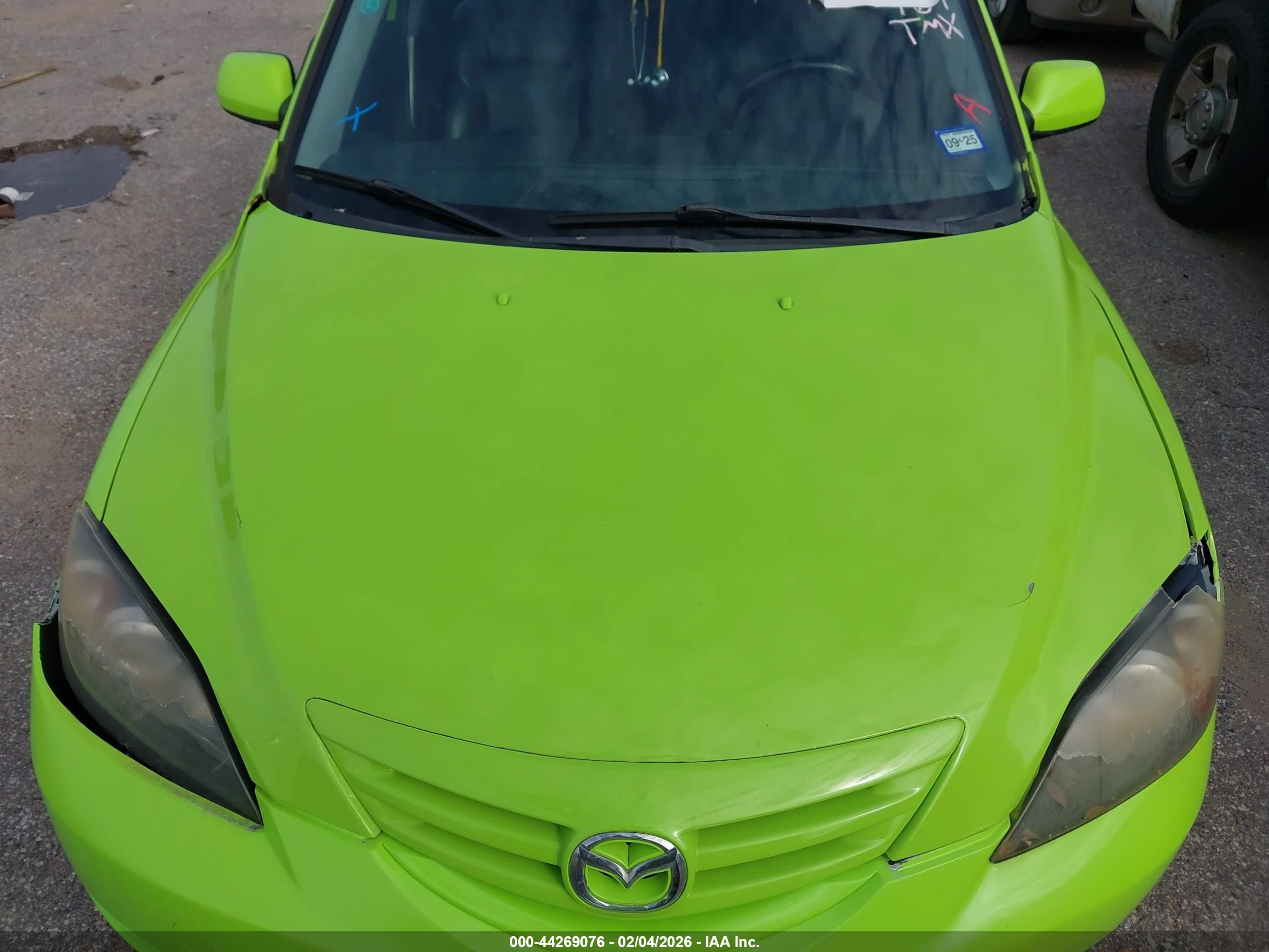 MAZDA MAZDA3 image 10