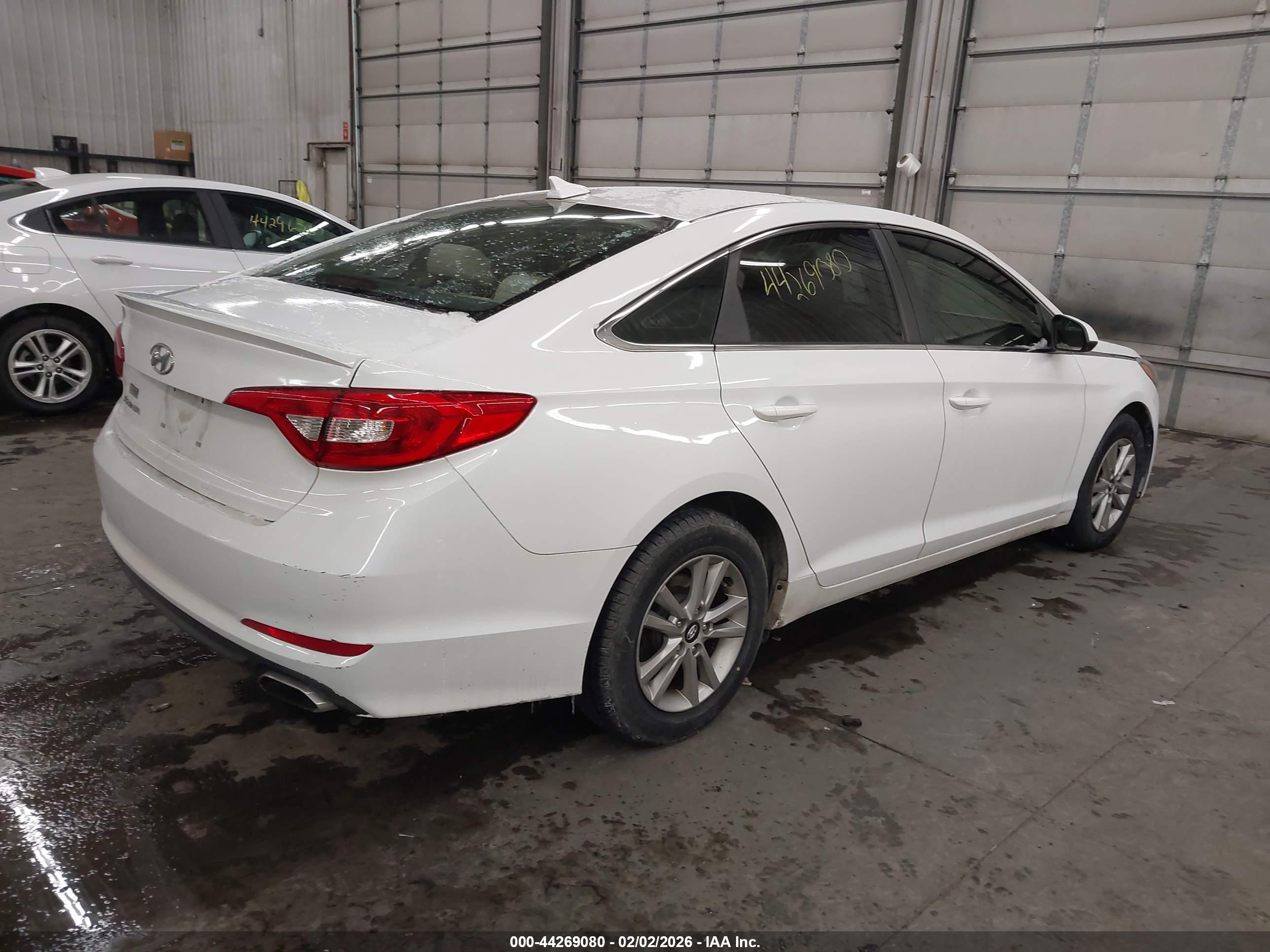 HYUNDAI SONATA image 4