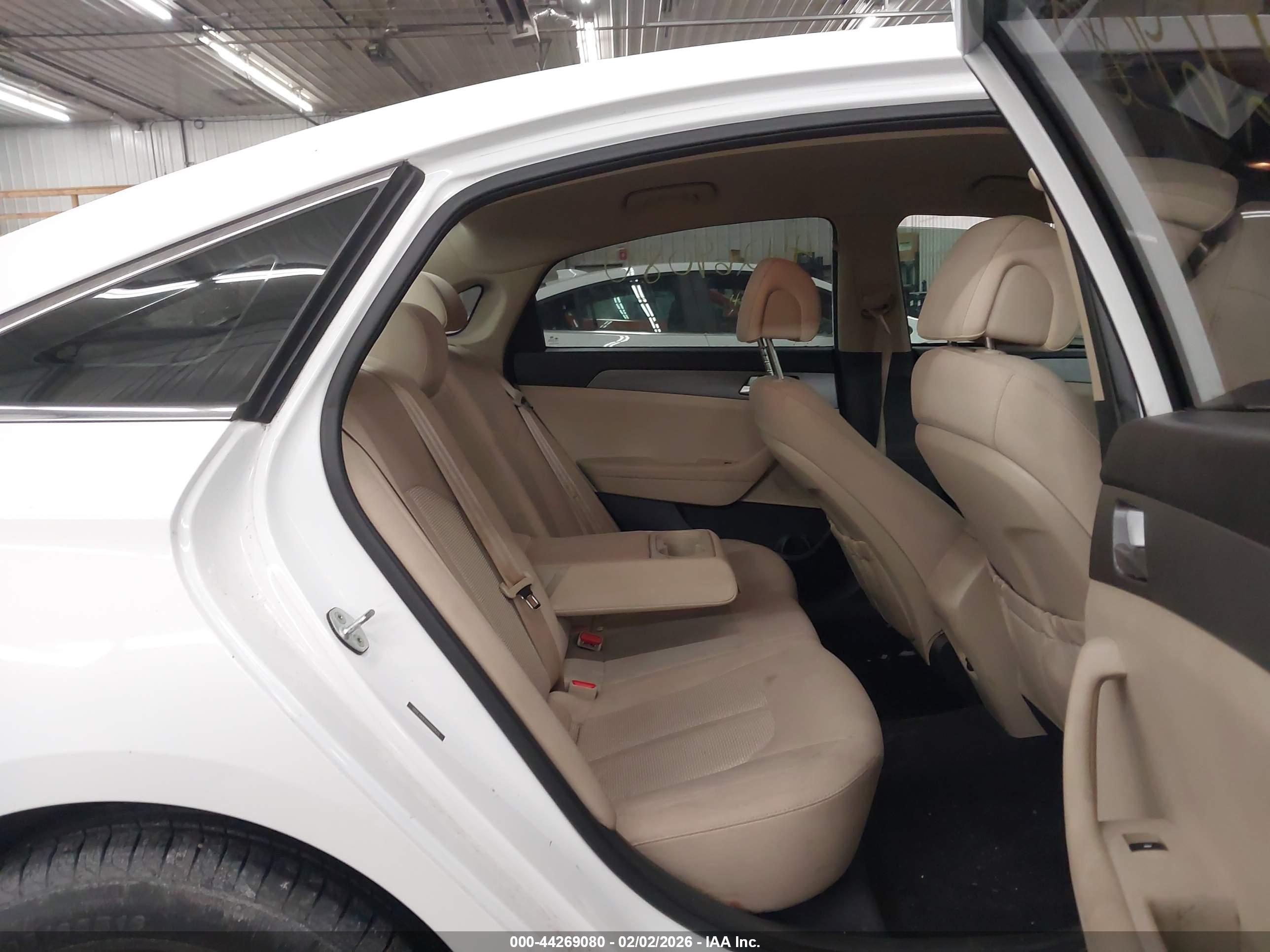 HYUNDAI SONATA image 8