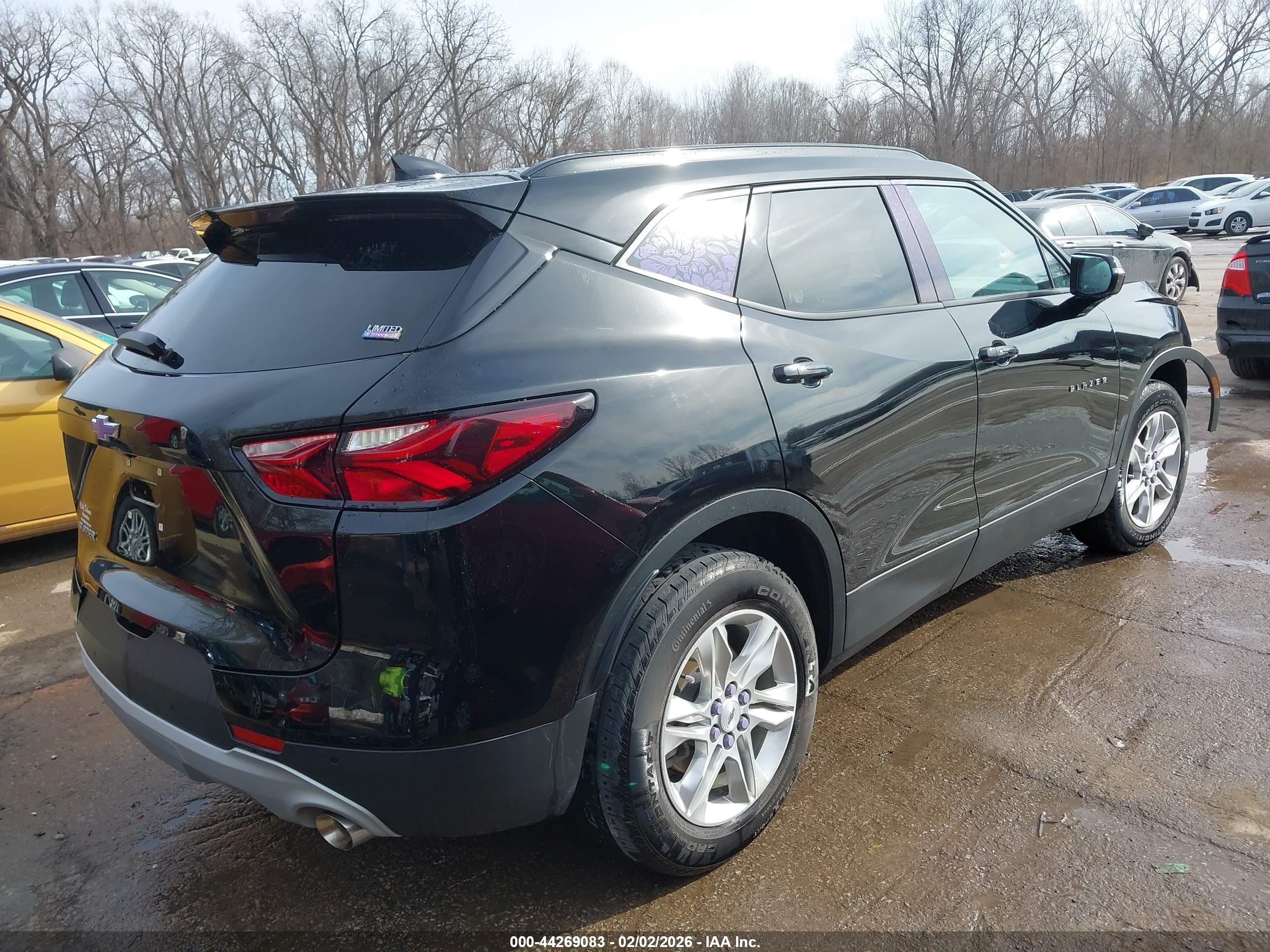 CHEVROLET BLAZER image 4