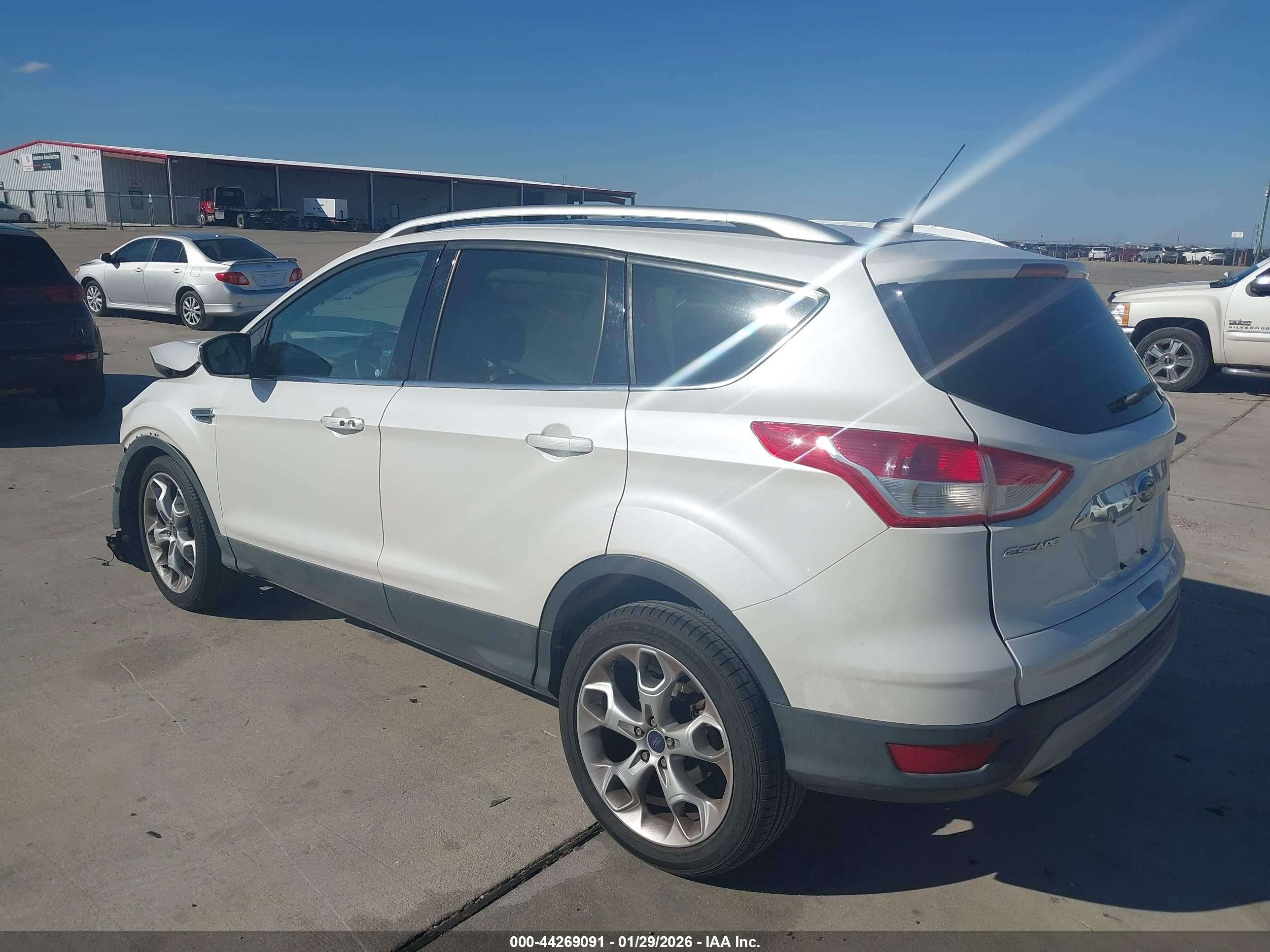 FORD ESCAPE image 3