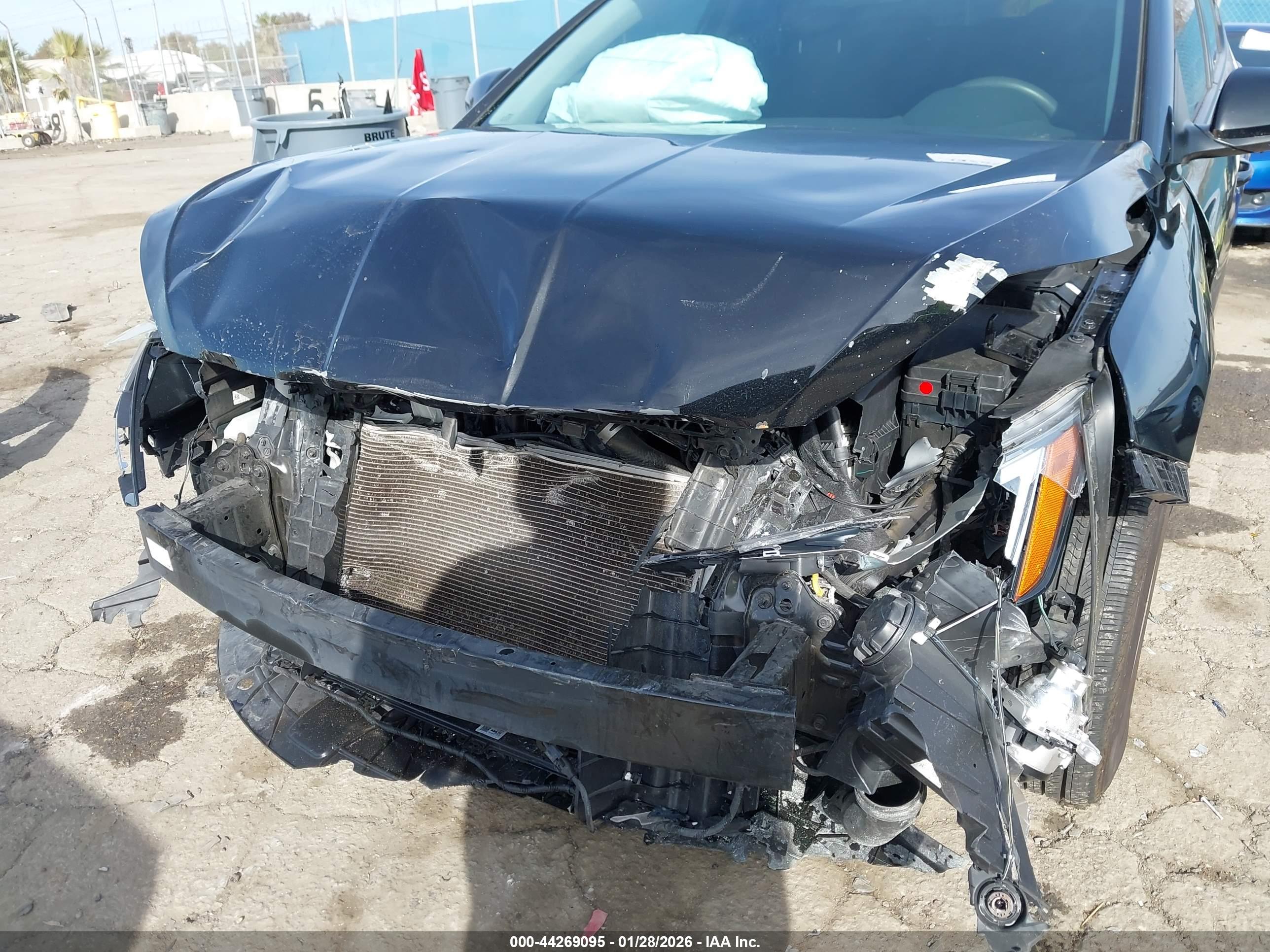 HYUNDAI ELANTRA image 6