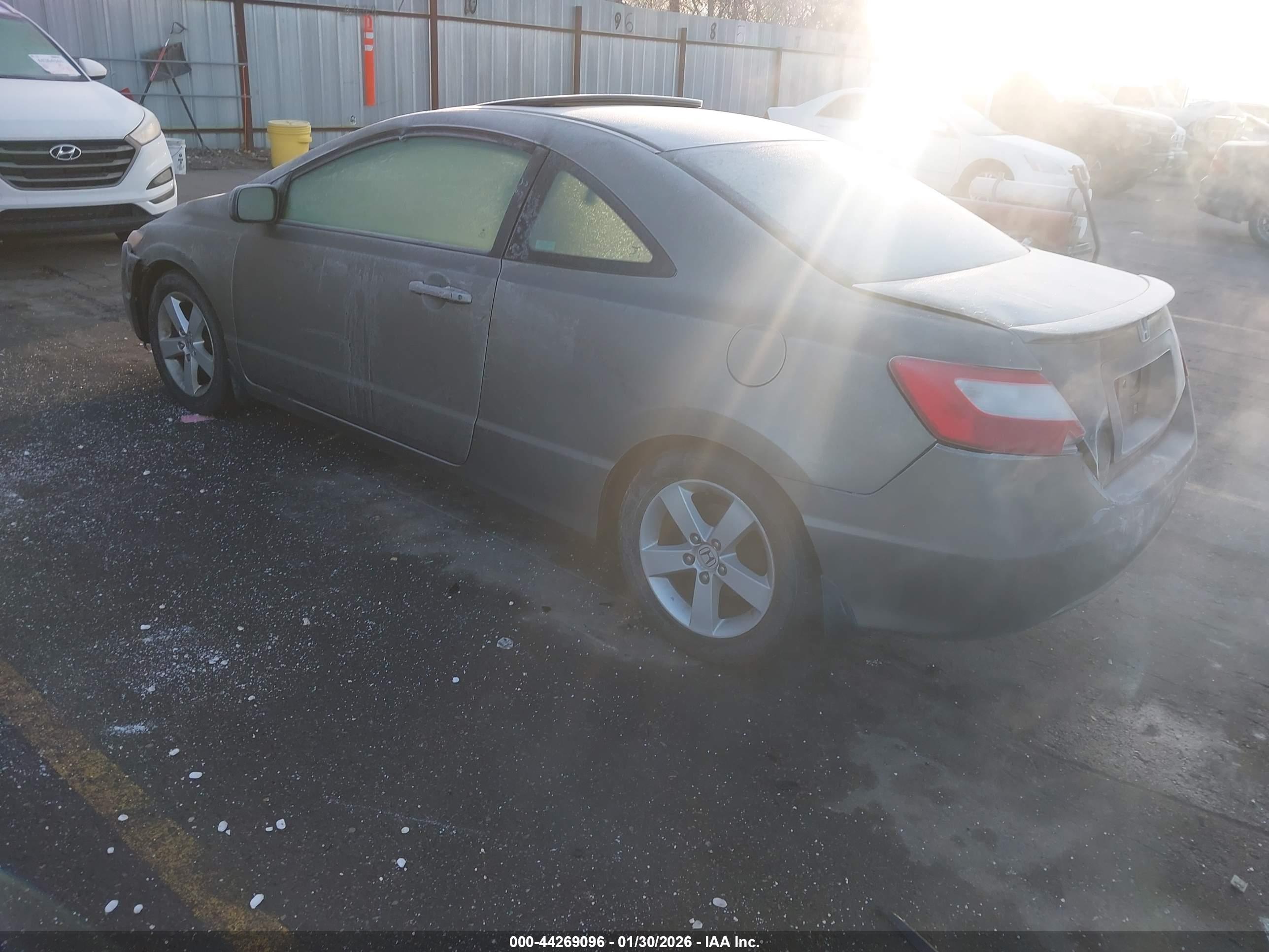 HONDA CIVIC image 3