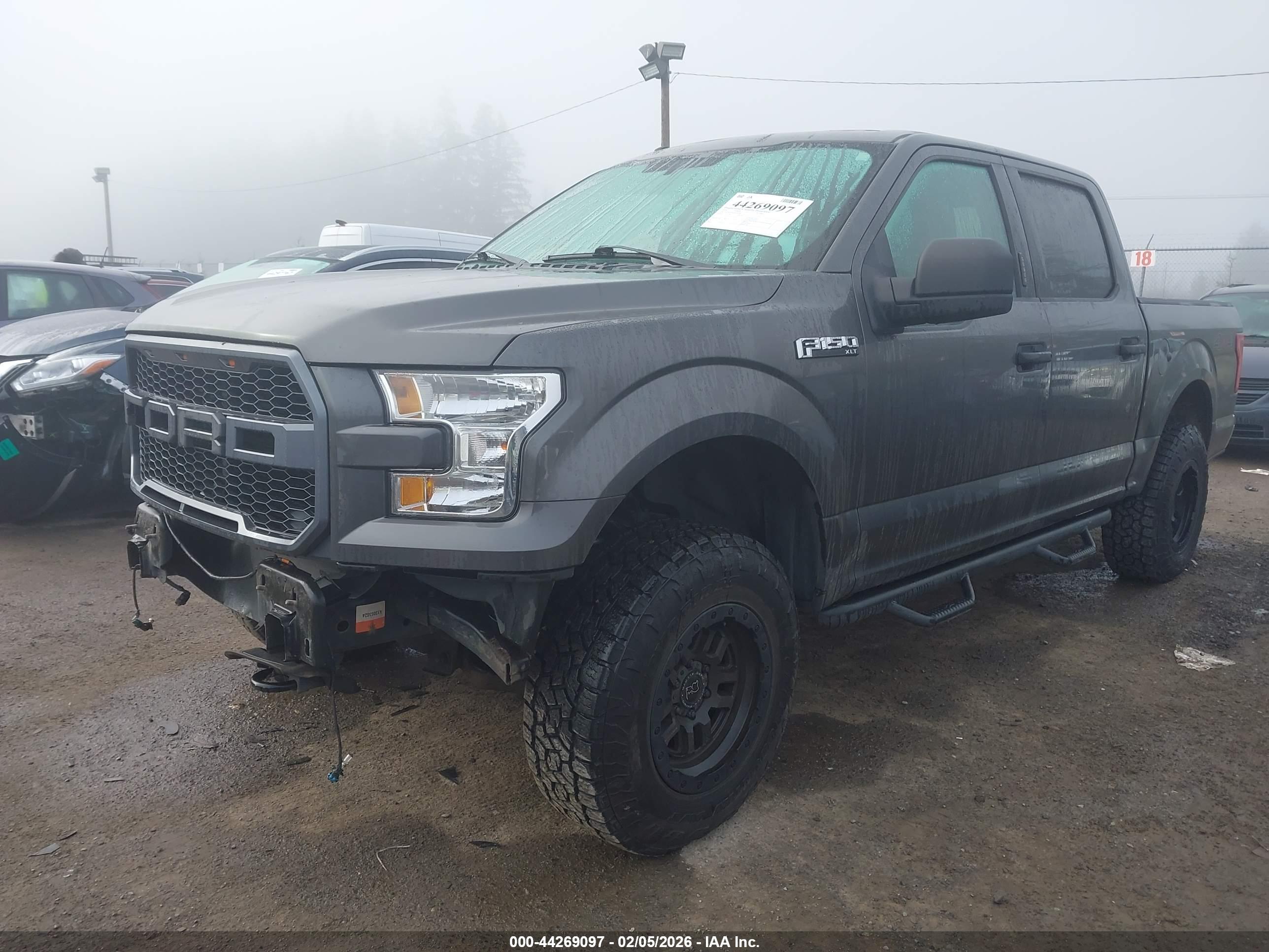 FORD F-150 image 2