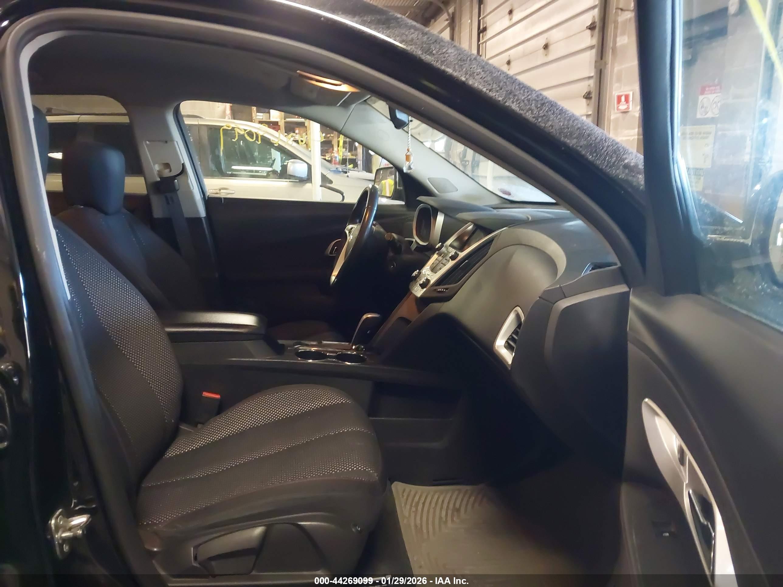 CHEVROLET EQUINOX image 5