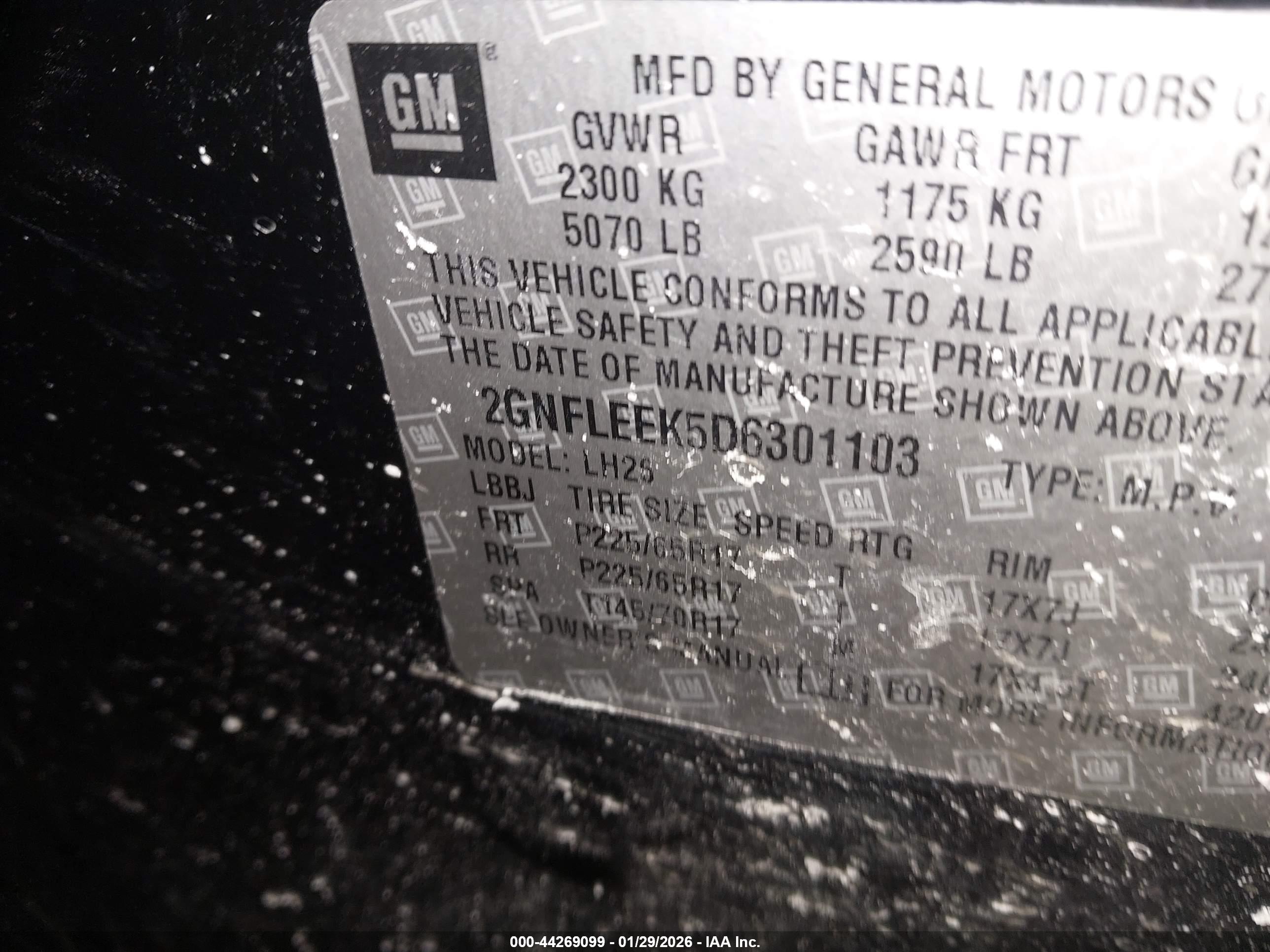 CHEVROLET EQUINOX image 9