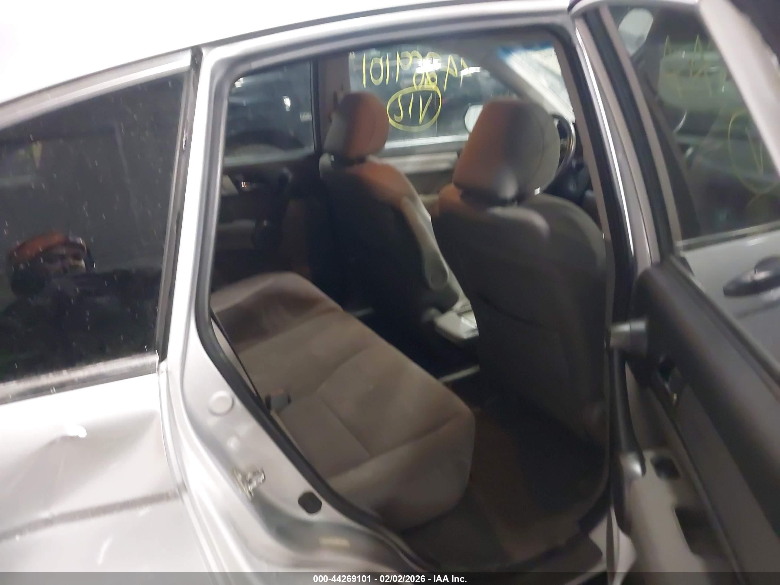 HONDA CR-V image 8