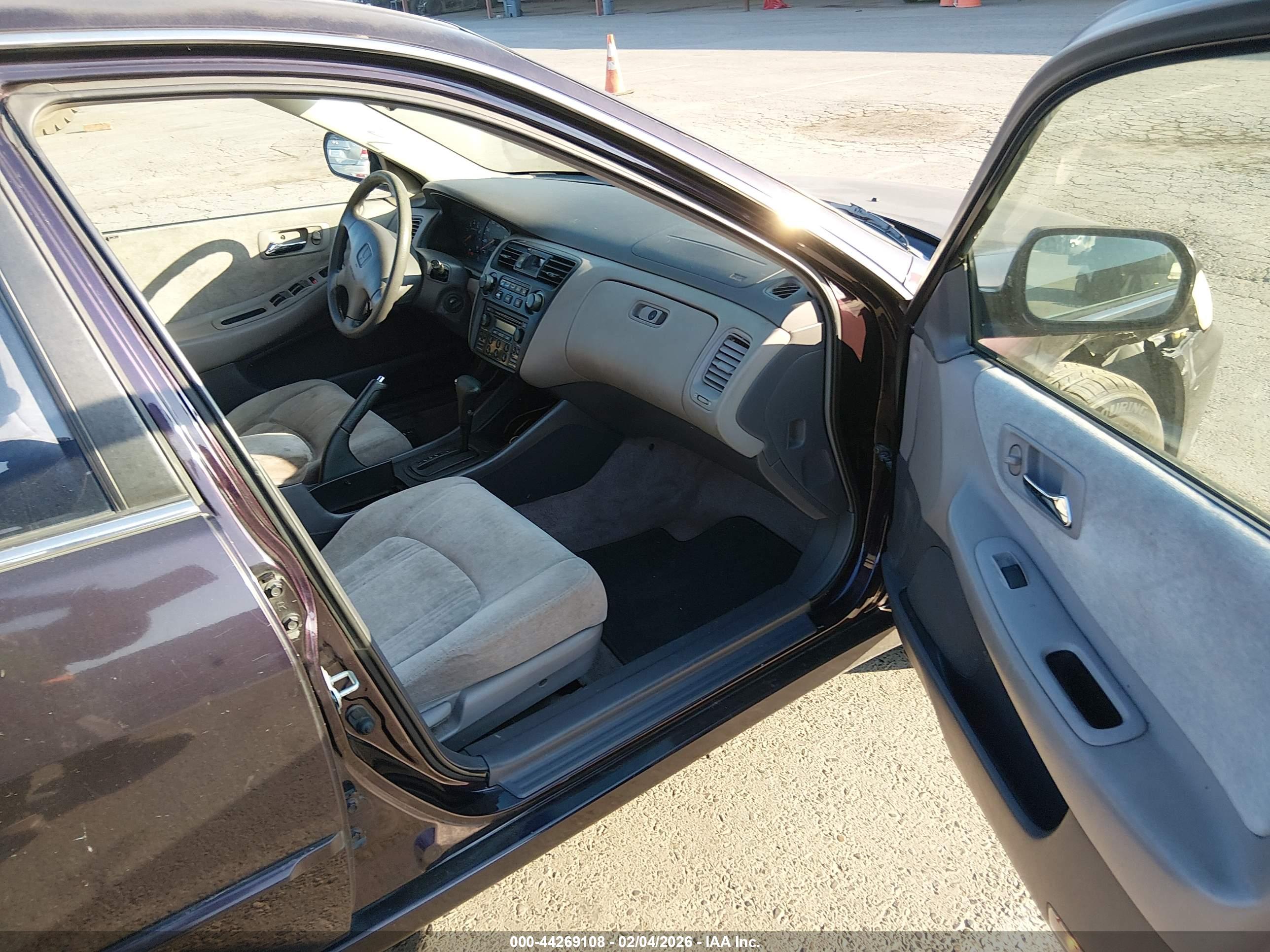 HONDA ACCORD image 5