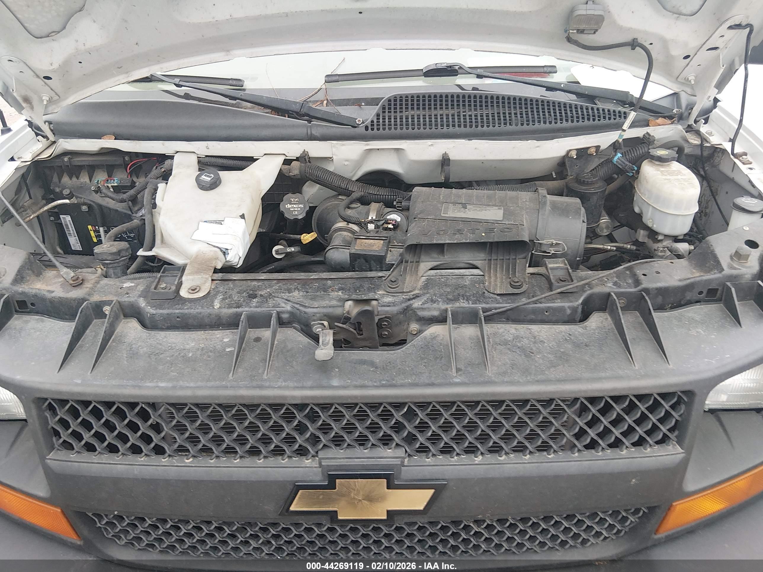 CHEVROLET EXPRESS image 10