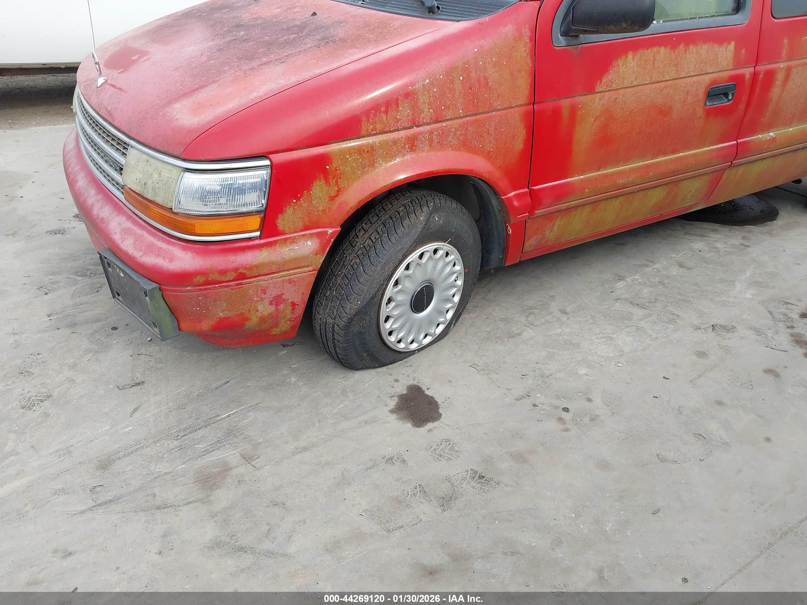 PLYMOUTH VOYAGER image 6