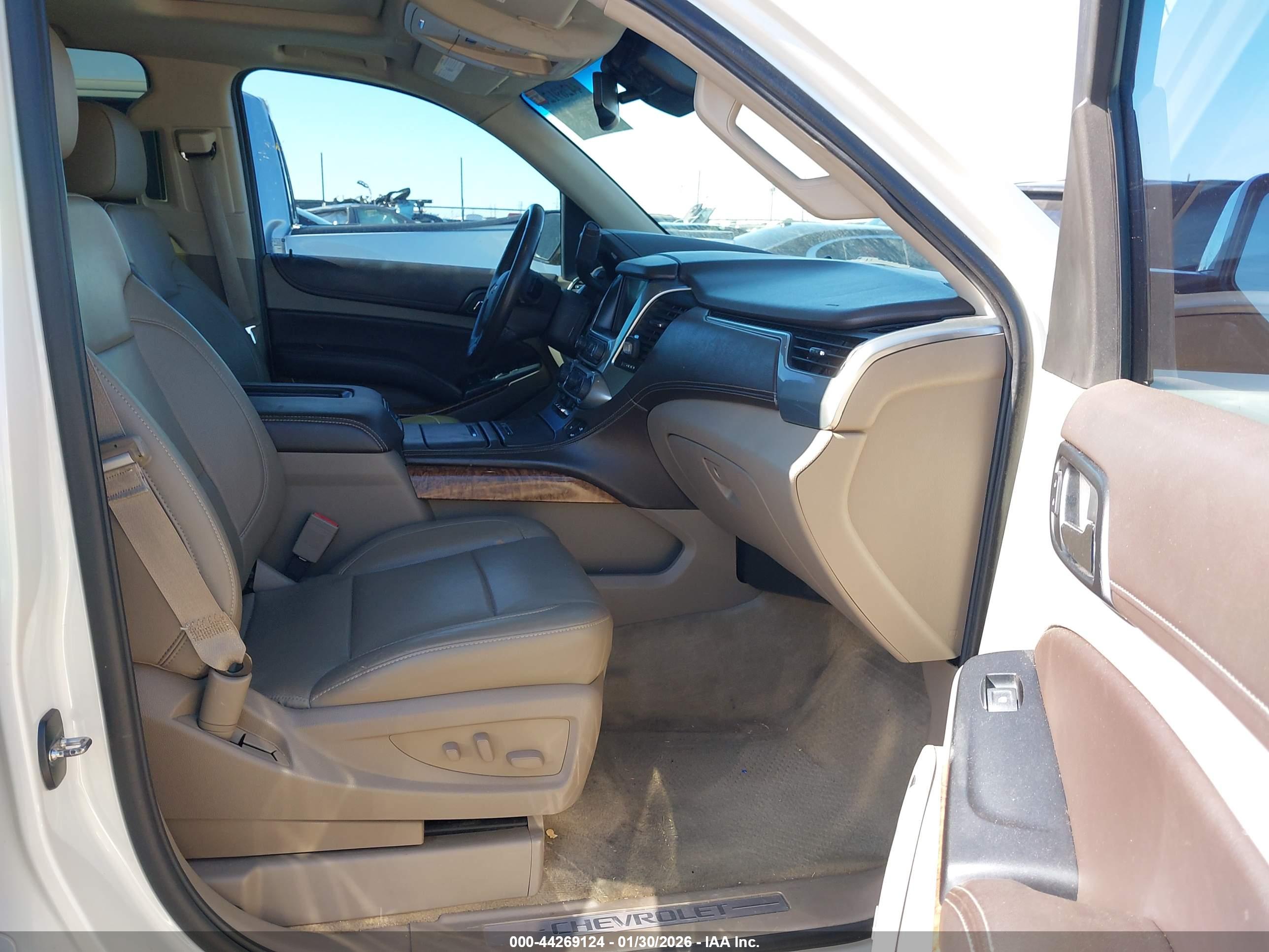 CHEVROLET TAHOE image 5