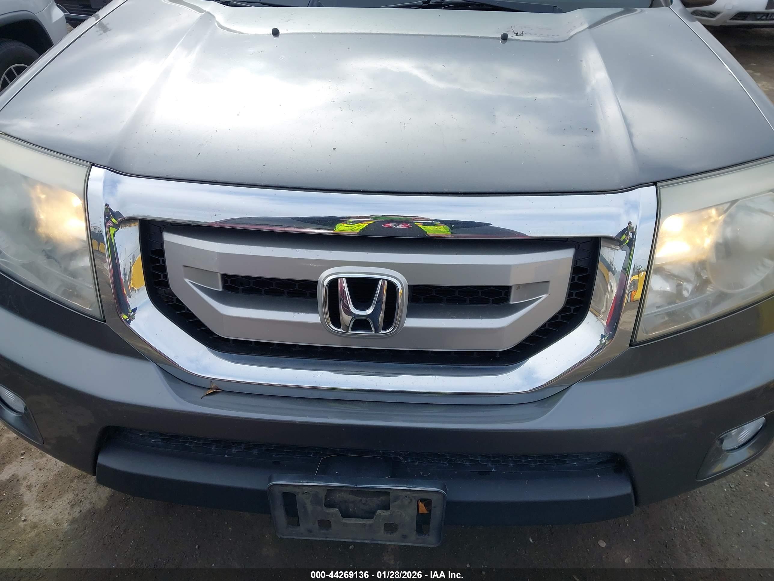 HONDA PILOT image 6