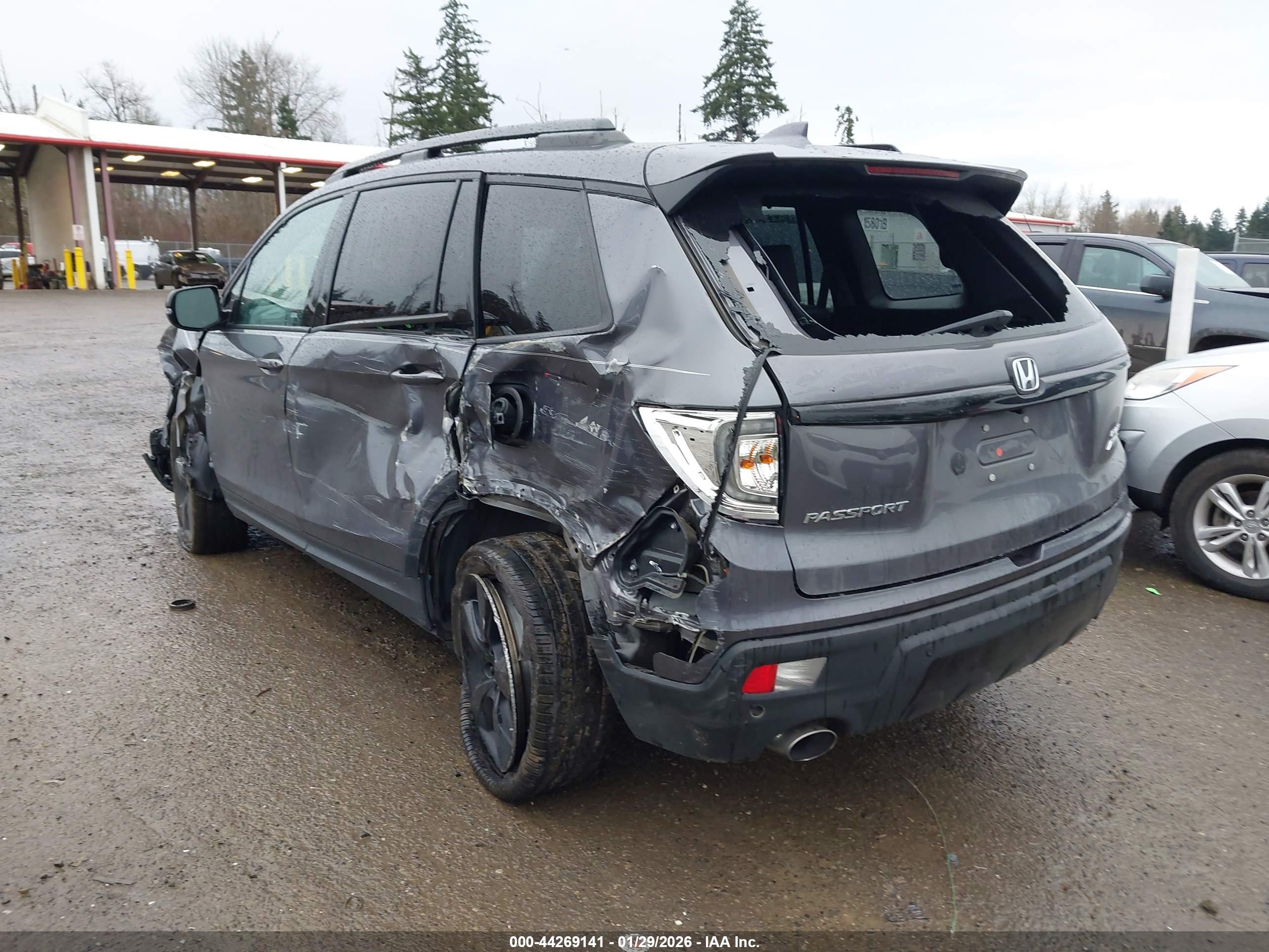 HONDA PASSPORT image 3