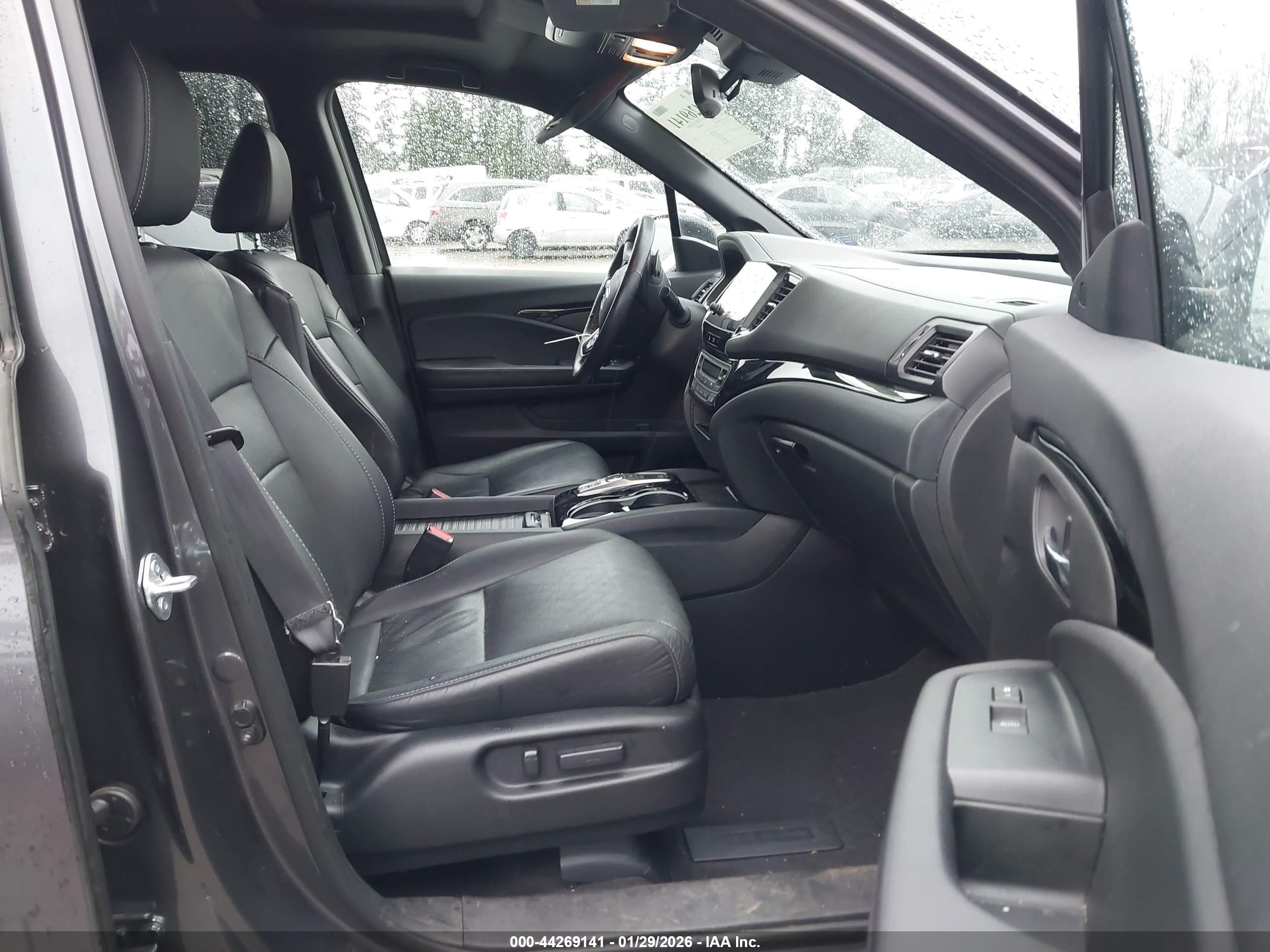 HONDA PASSPORT image 5