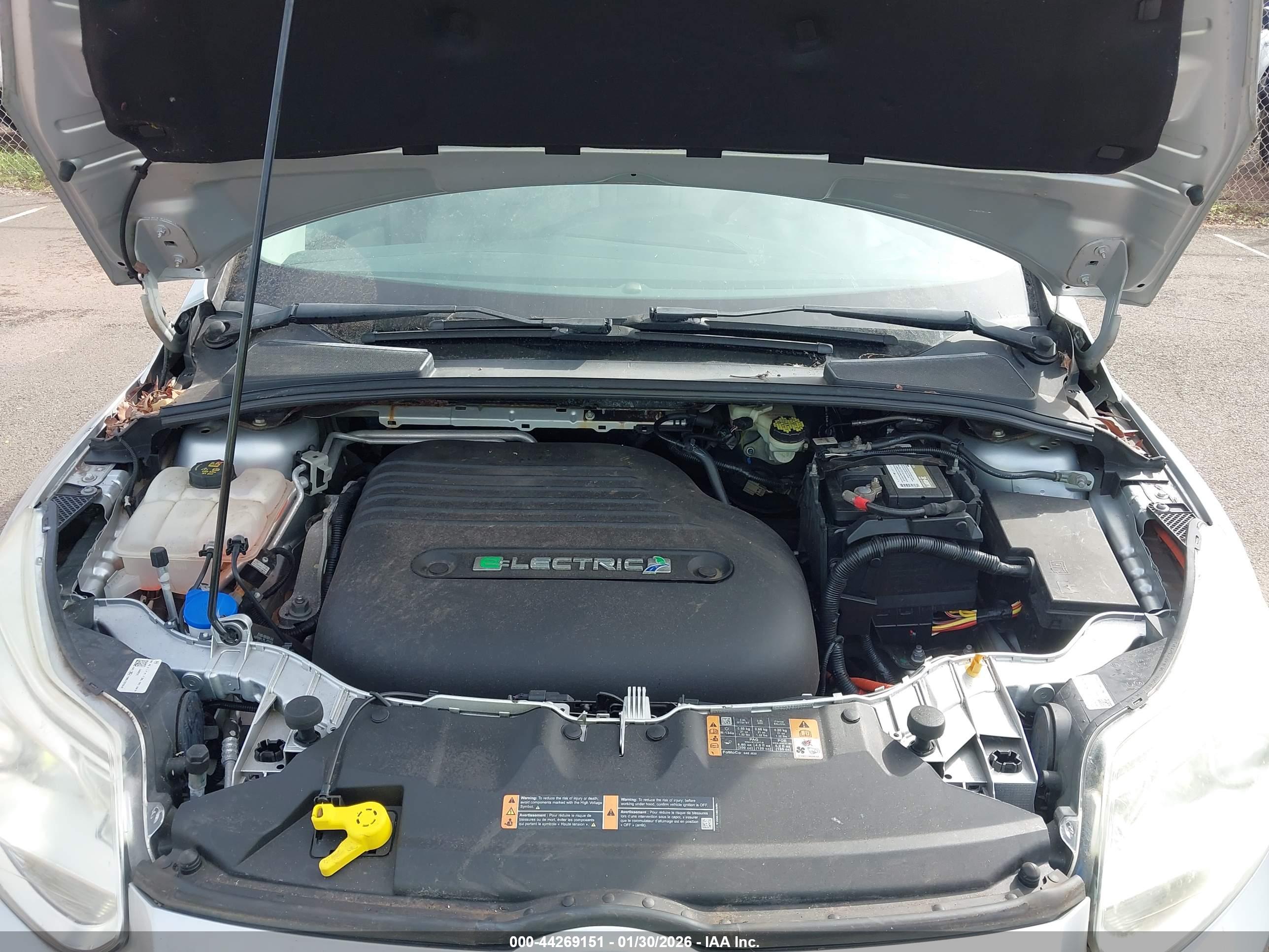 FORD FOCUS image 10