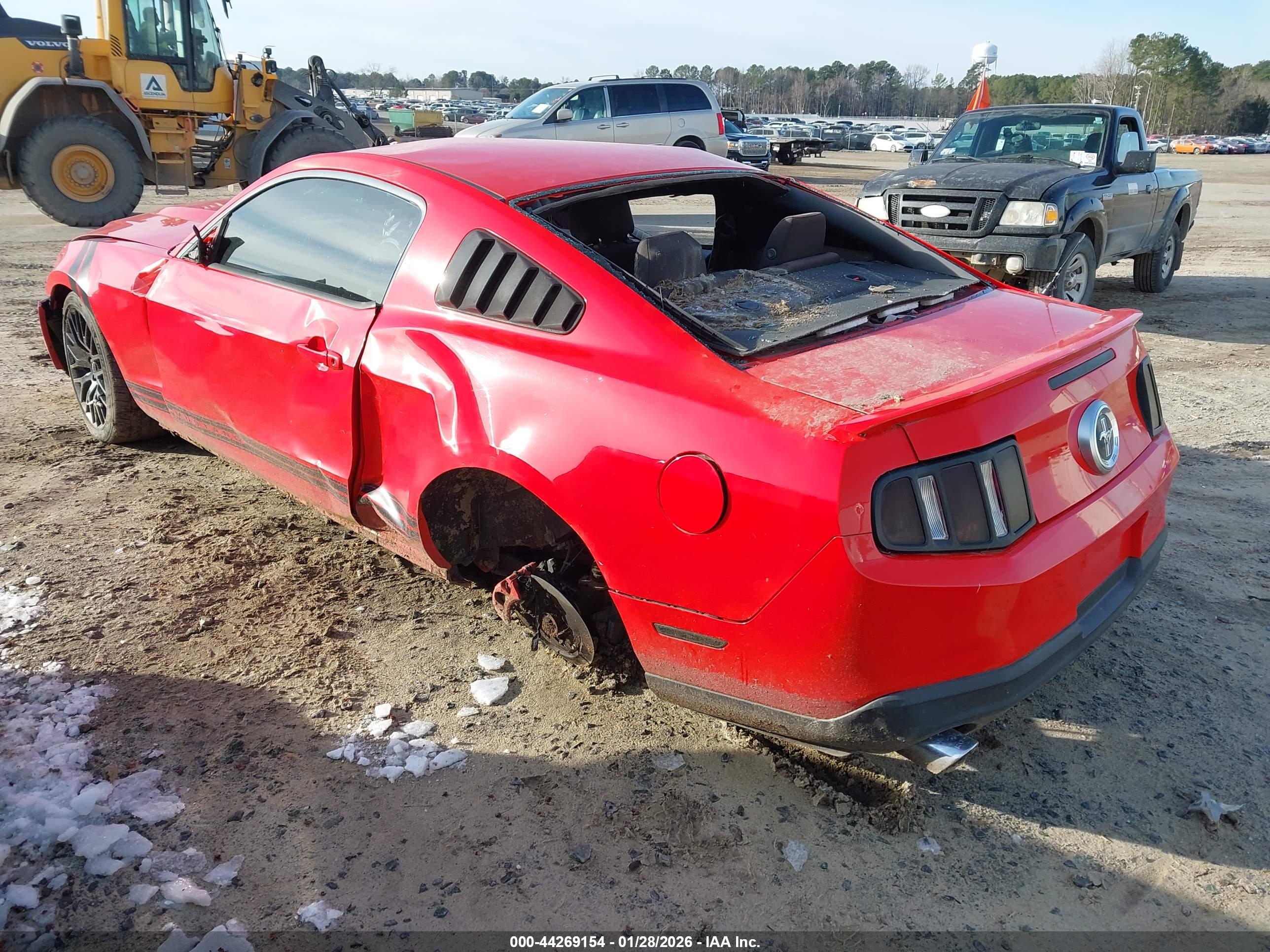 FORD MUSTANG image 3