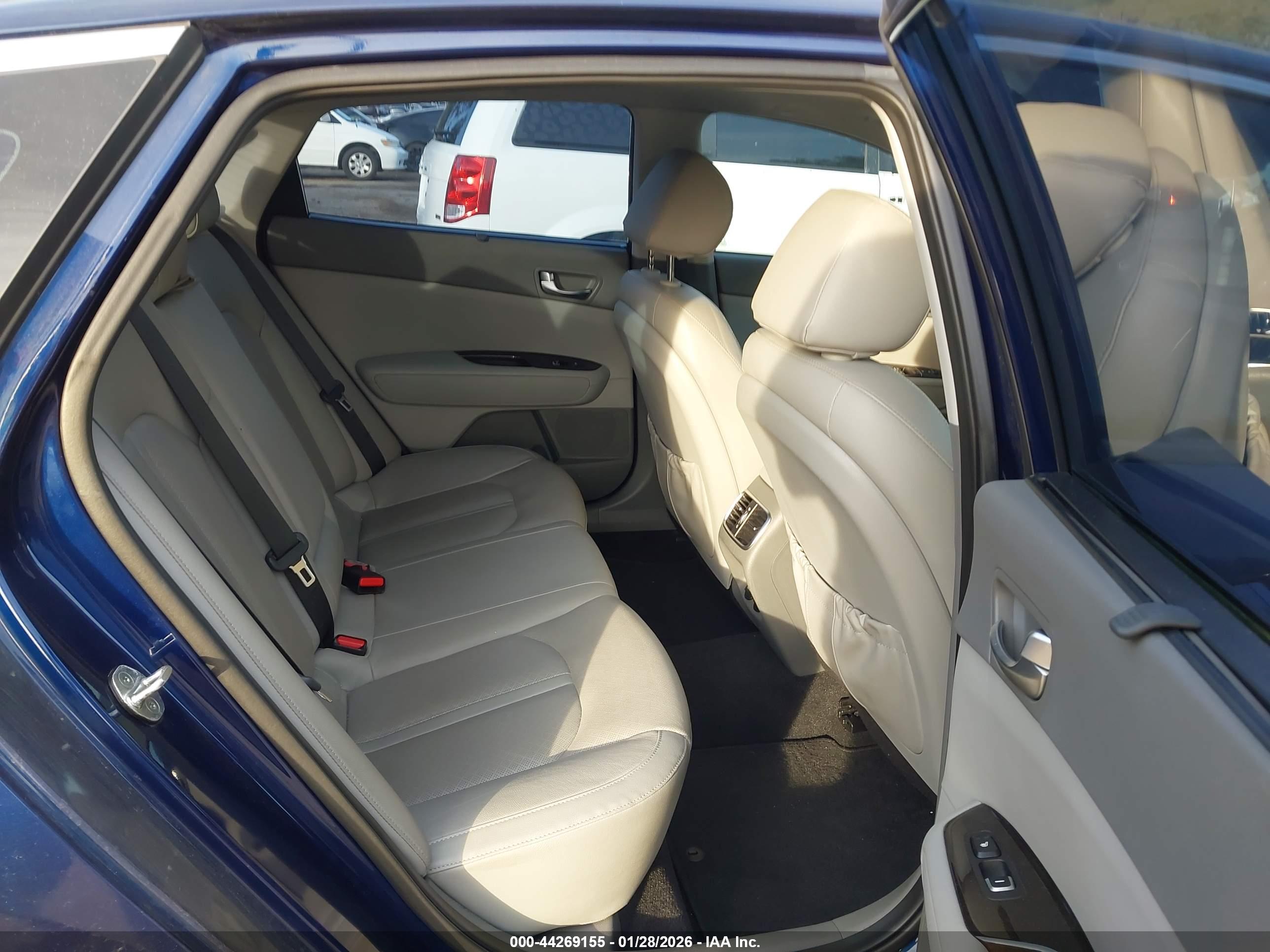 KIA OPTIMA image 8