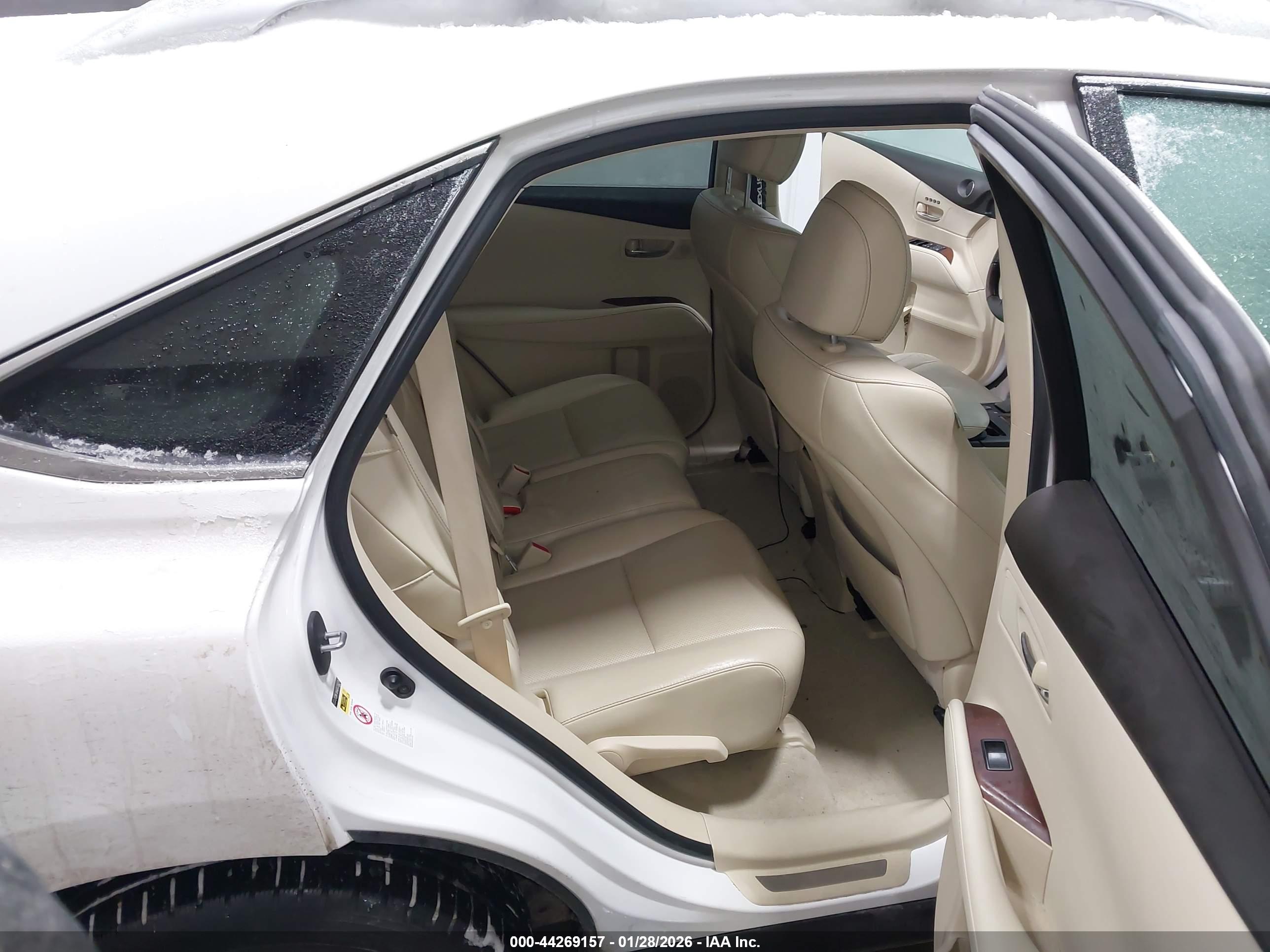 LEXUS RX image 8