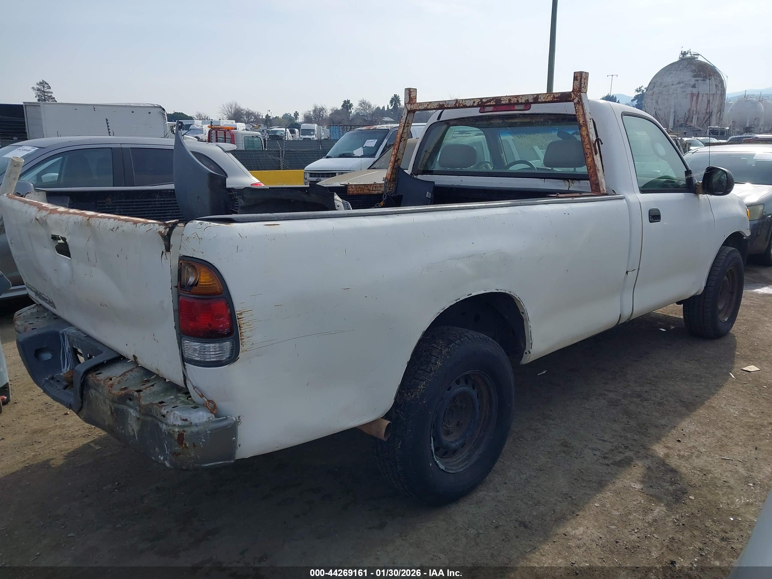 TOYOTA TUNDRA image 4