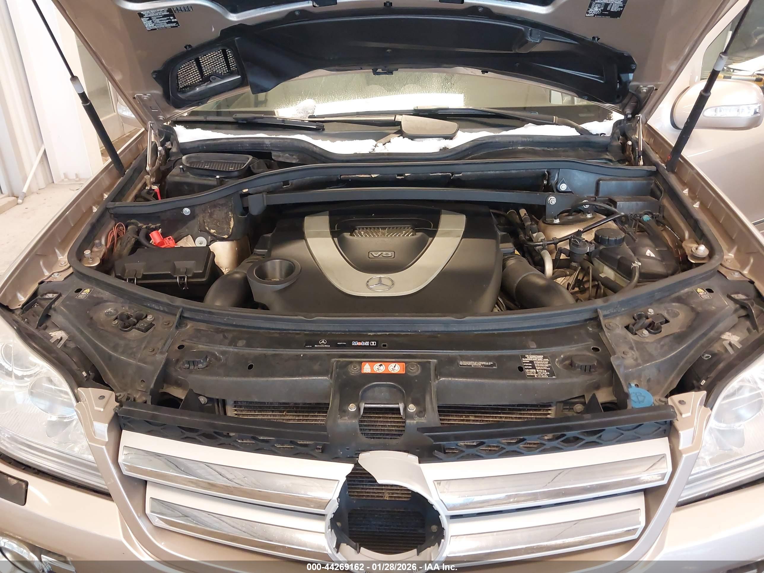 MERCEDES-BENZ GL image 10