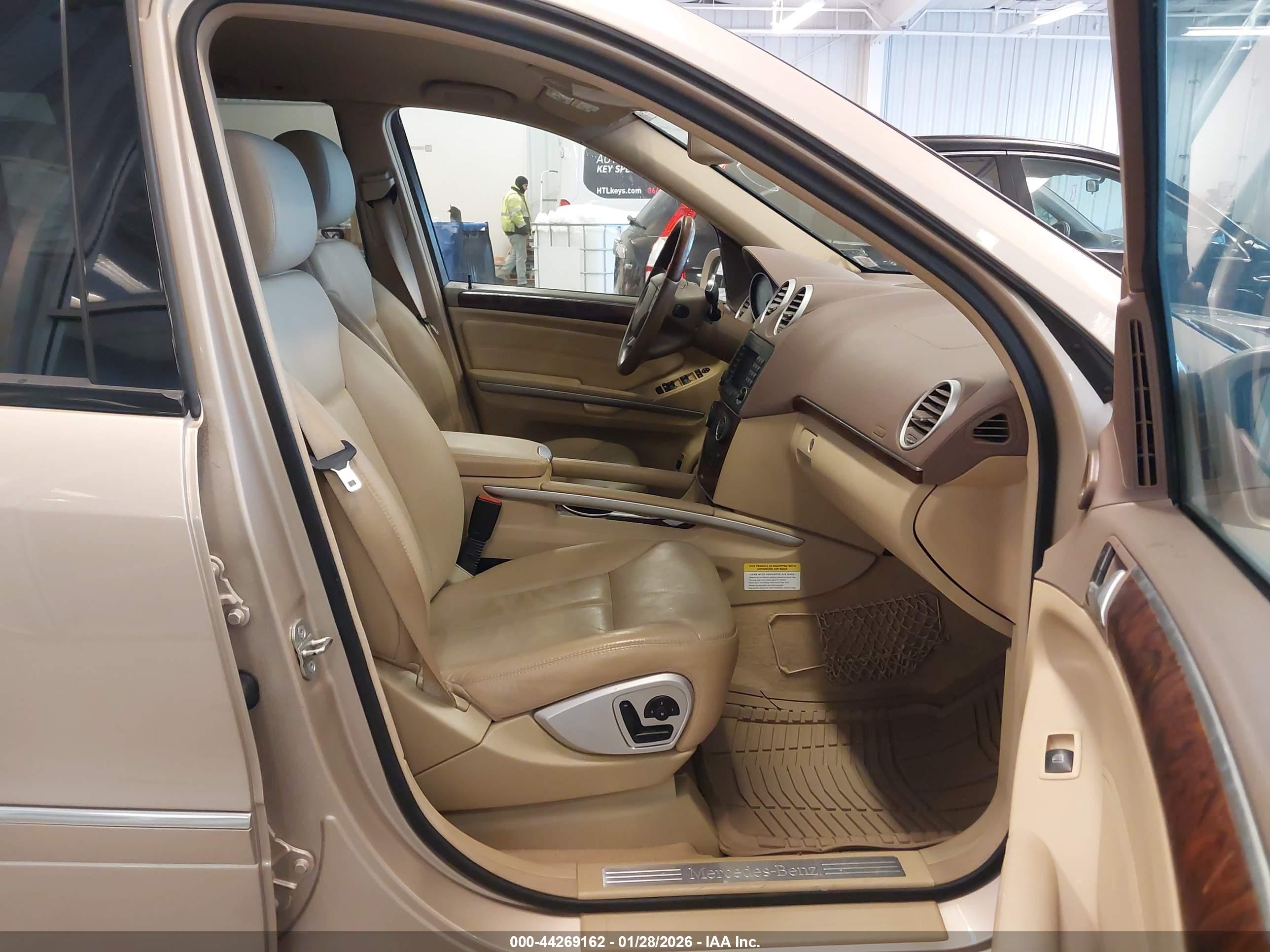 MERCEDES-BENZ GL image 5