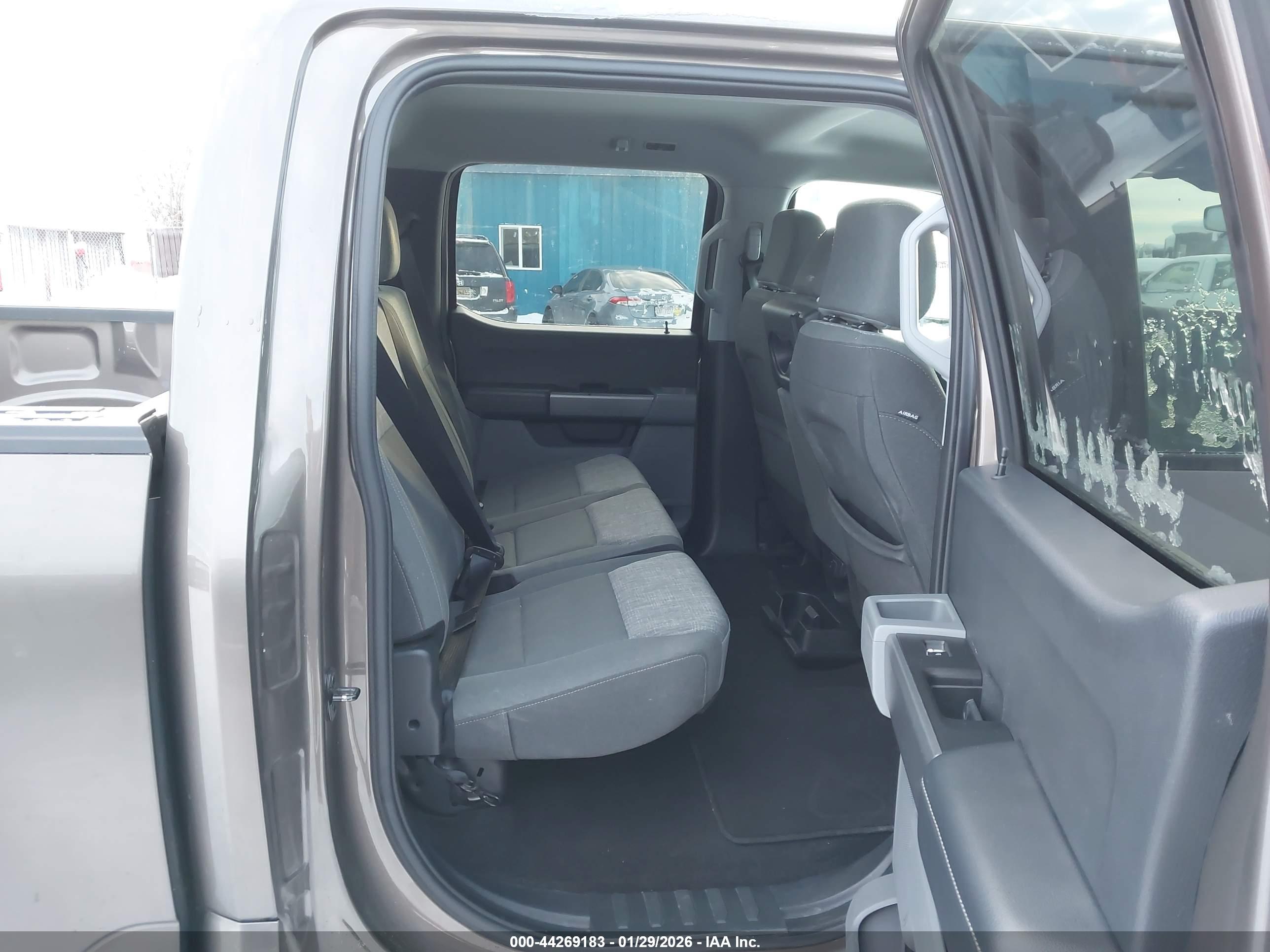 FORD F-150 image 8