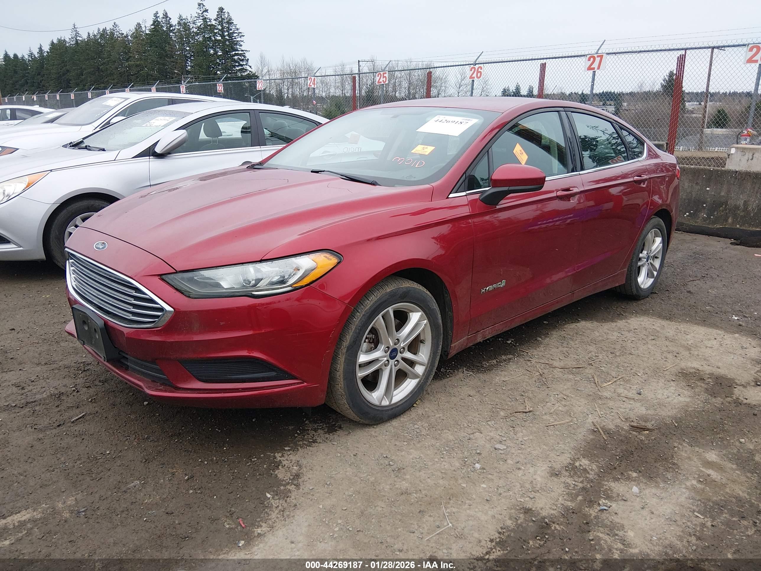 FORD FUSION image 2