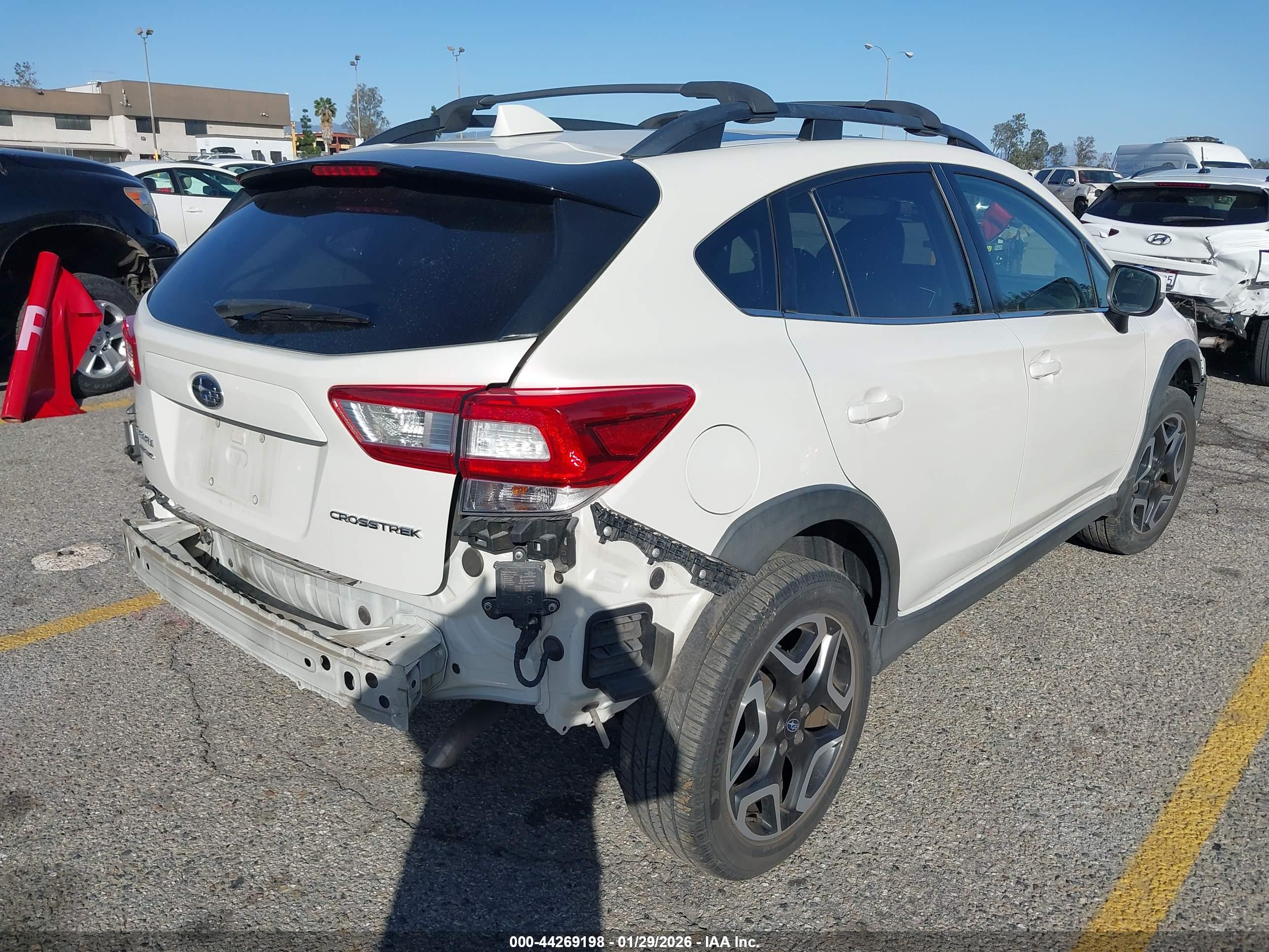 SUBARU CROSSTREK image 4