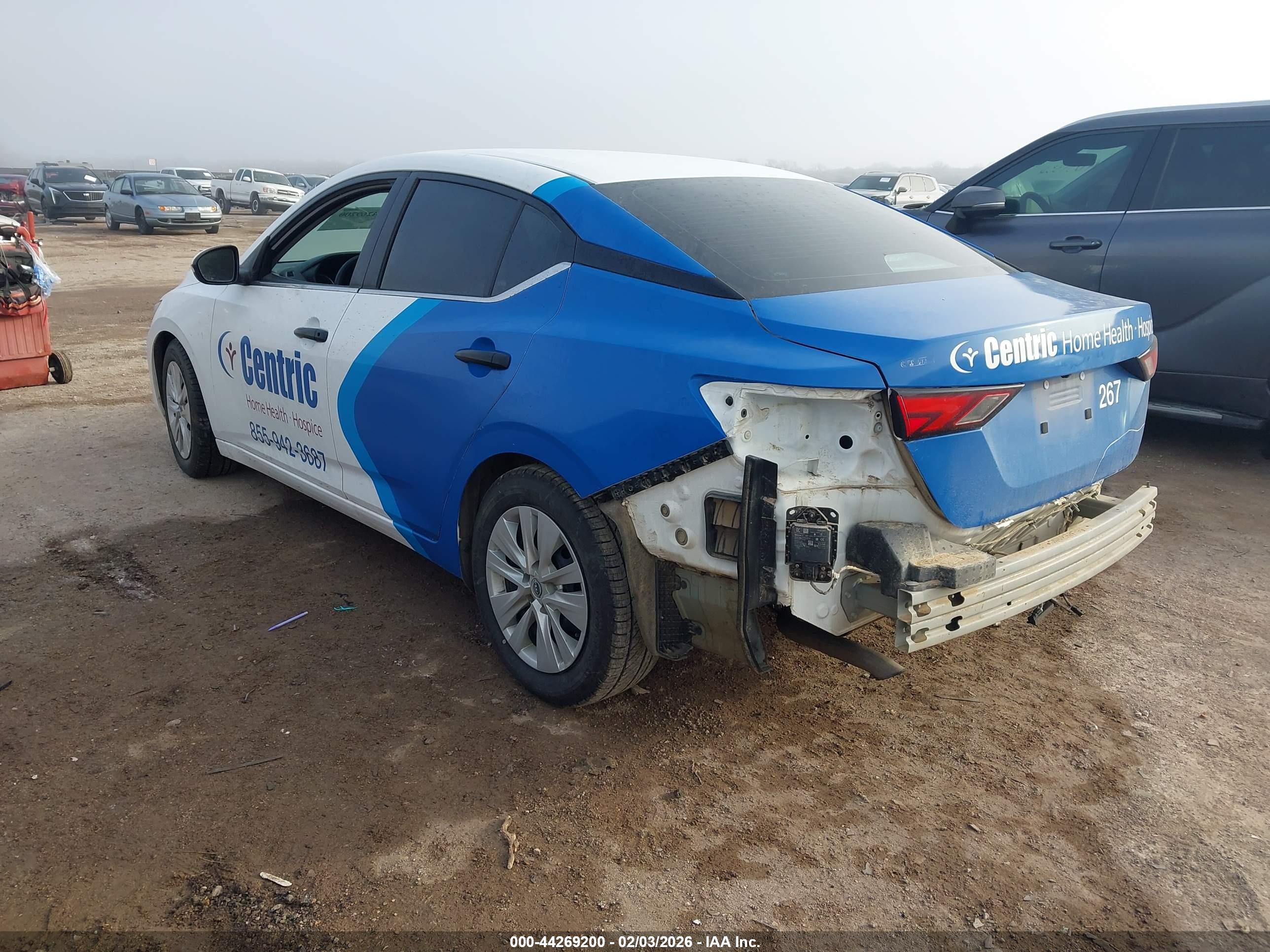 NISSAN SENTRA image 3