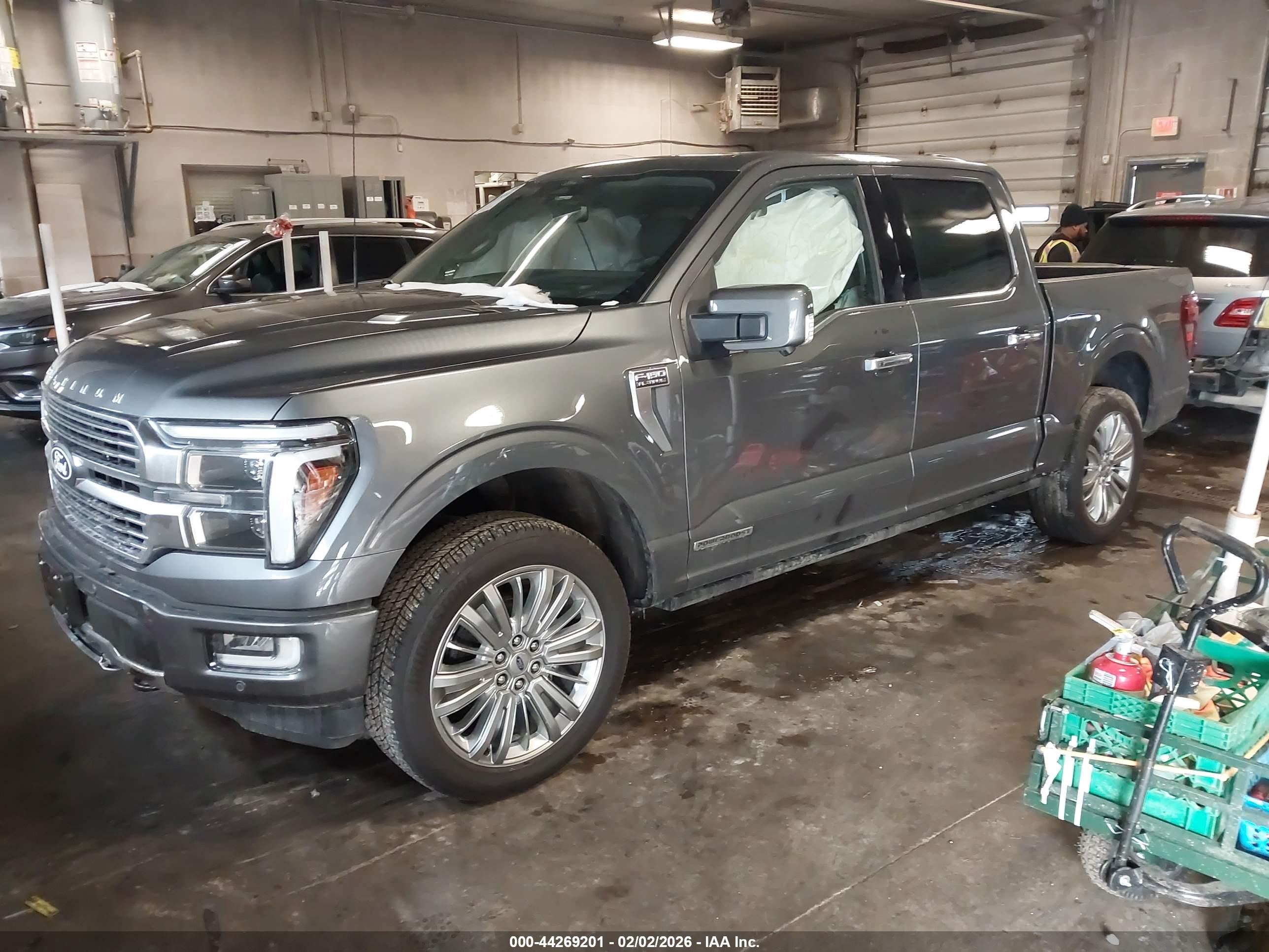 FORD F-150 image 2