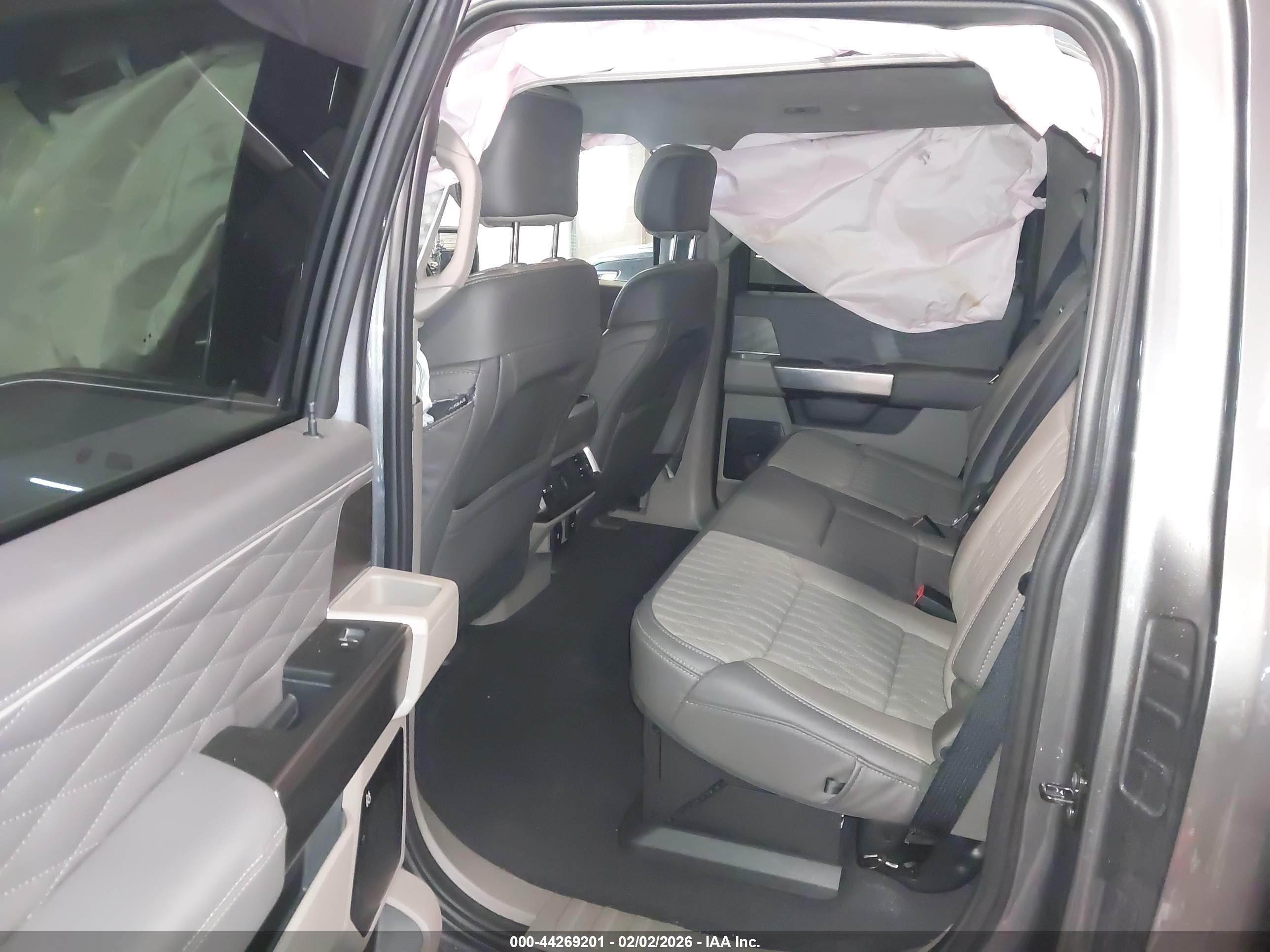 FORD F-150 image 8