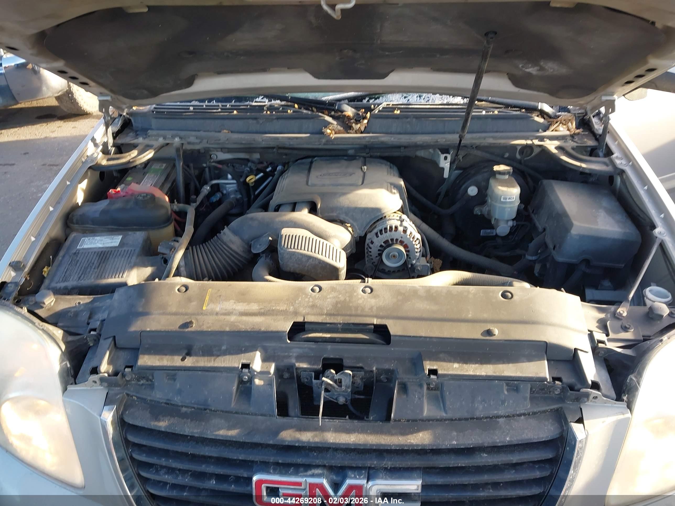 GMC YUKON image 10