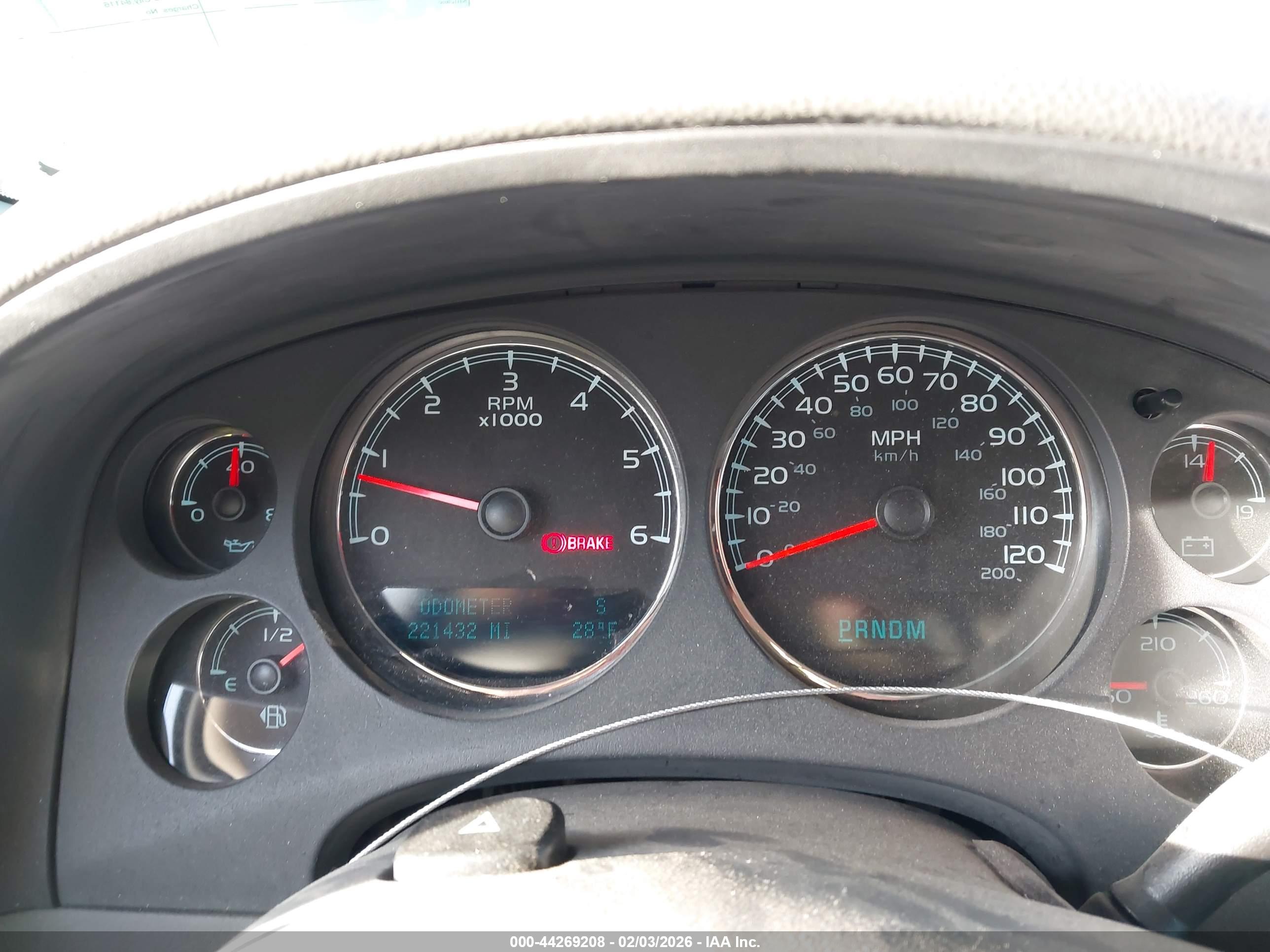 GMC YUKON image 7