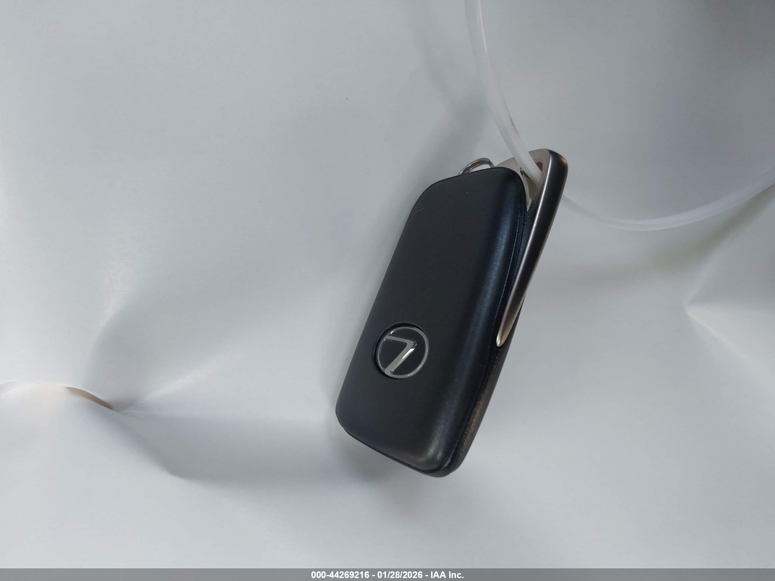 LEXUS NX image 11