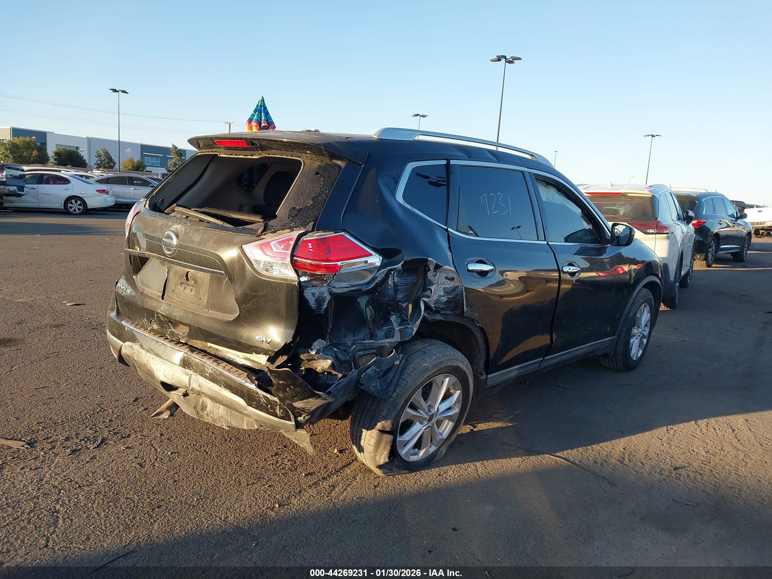 NISSAN ROGUE image 4