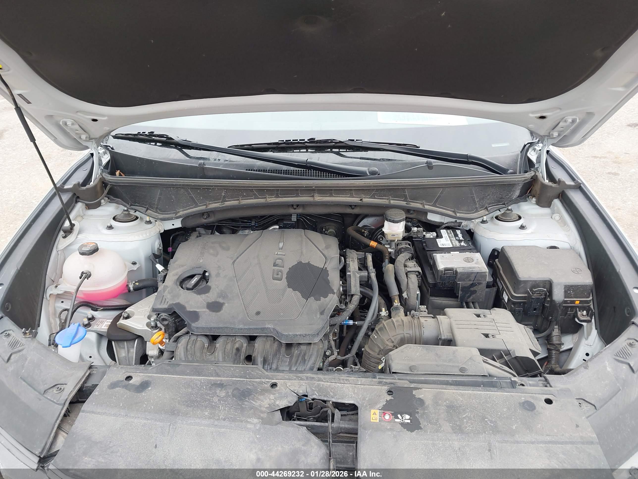 HYUNDAI TUCSON image 10
